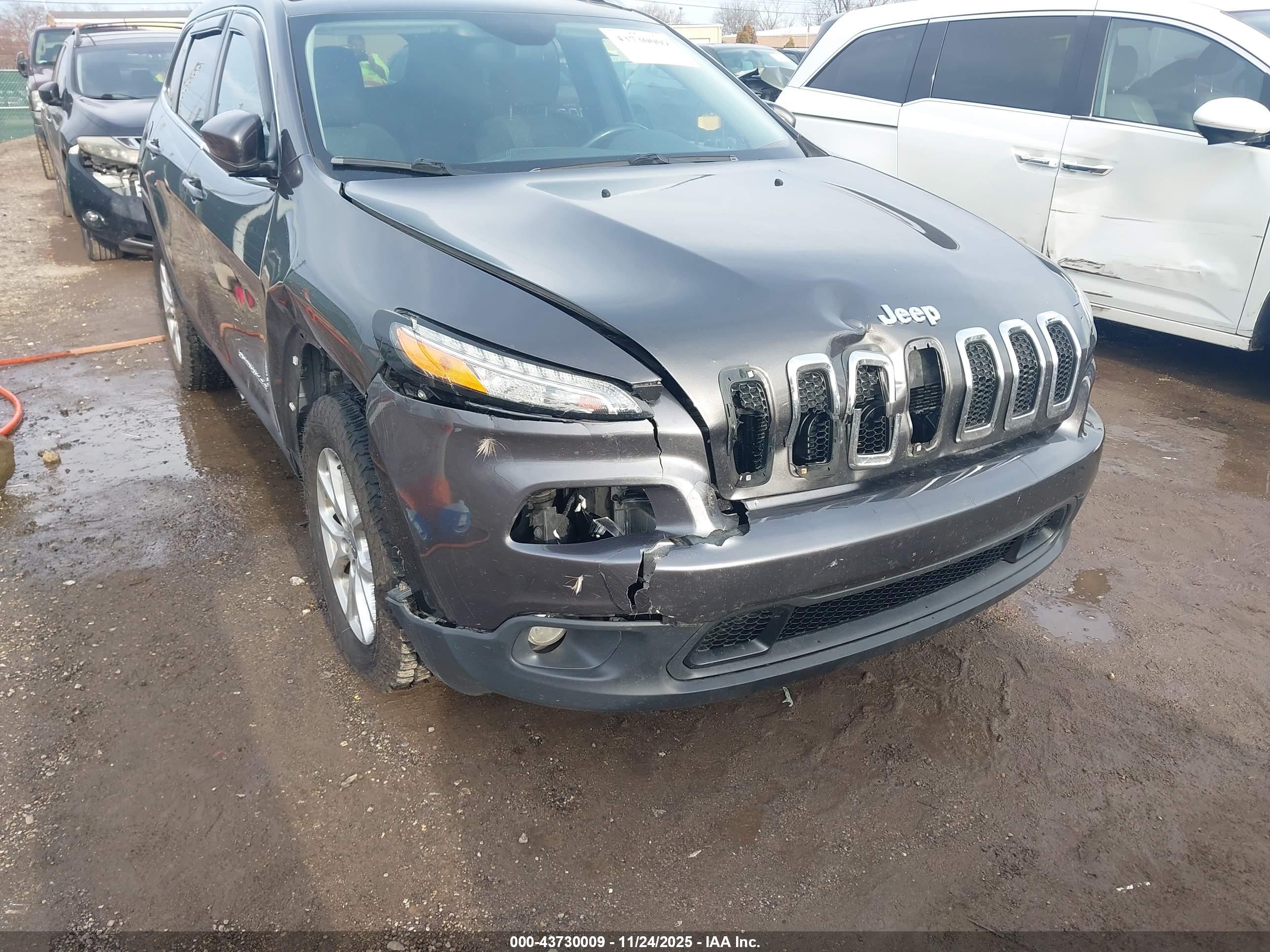 JEEP CHEROKEE image 6