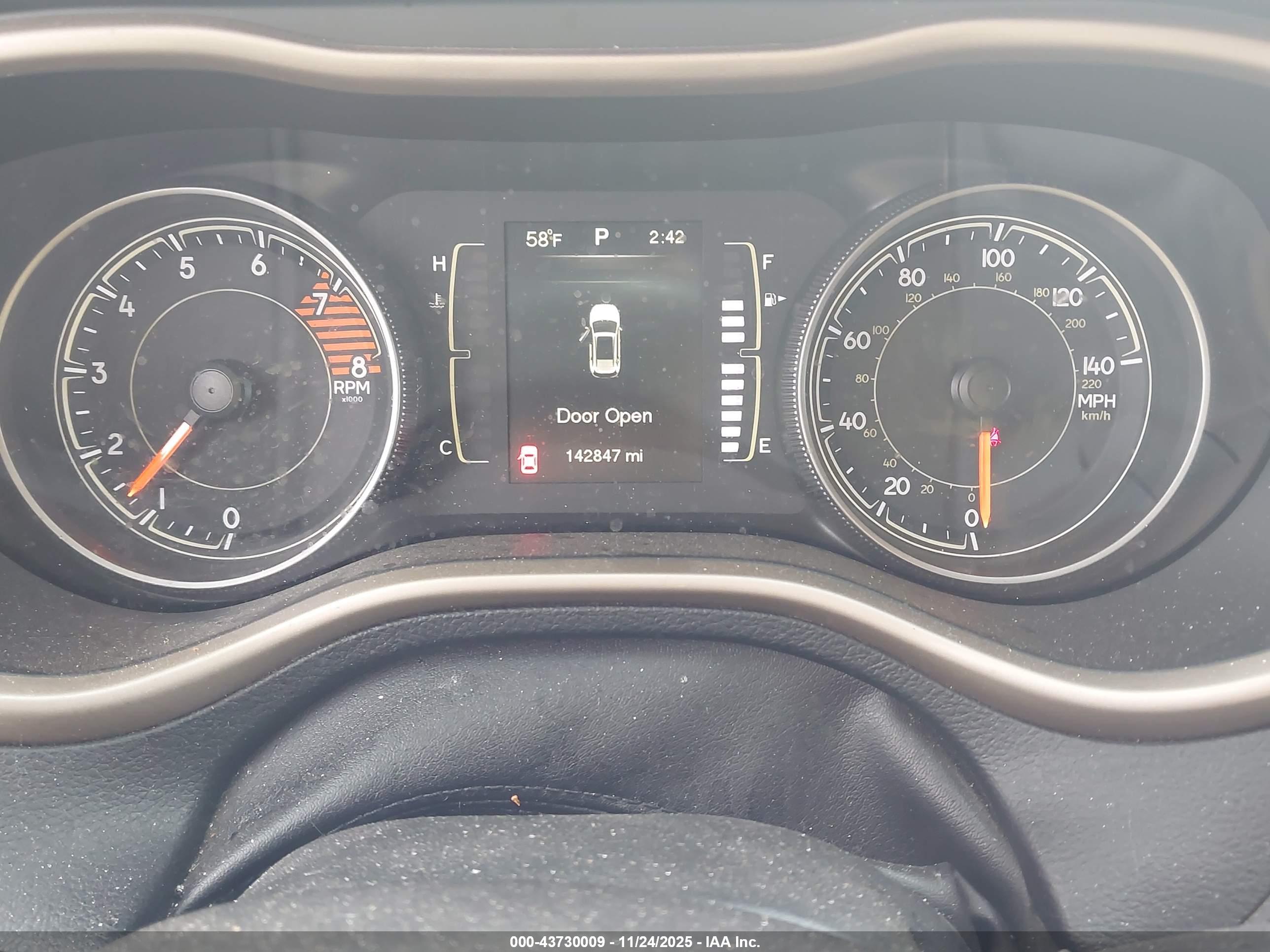 JEEP CHEROKEE image 7