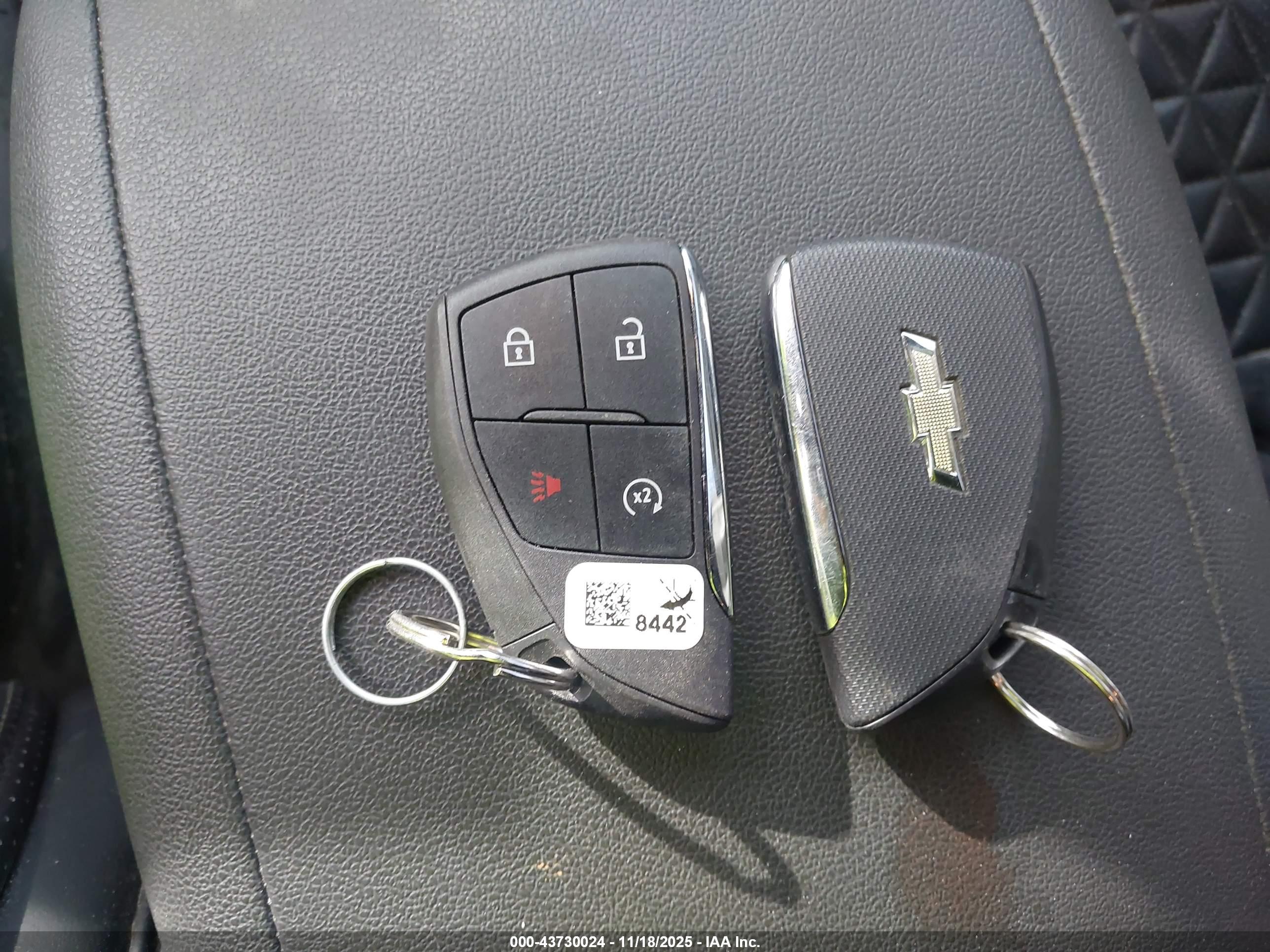 CHEVROLET COLORADO image 11