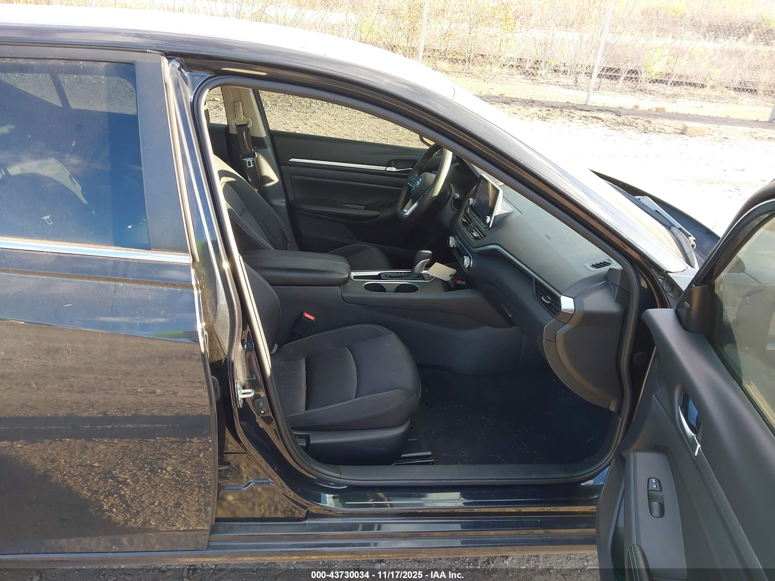 NISSAN ALTIMA image 5