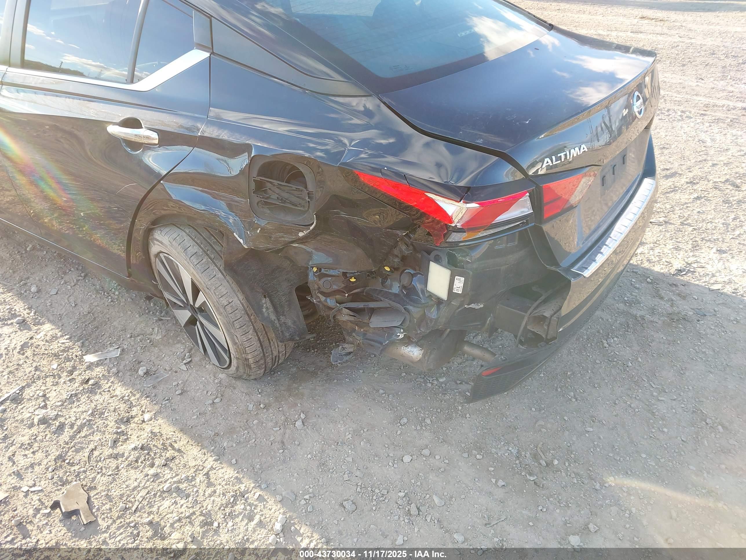 NISSAN ALTIMA image 6