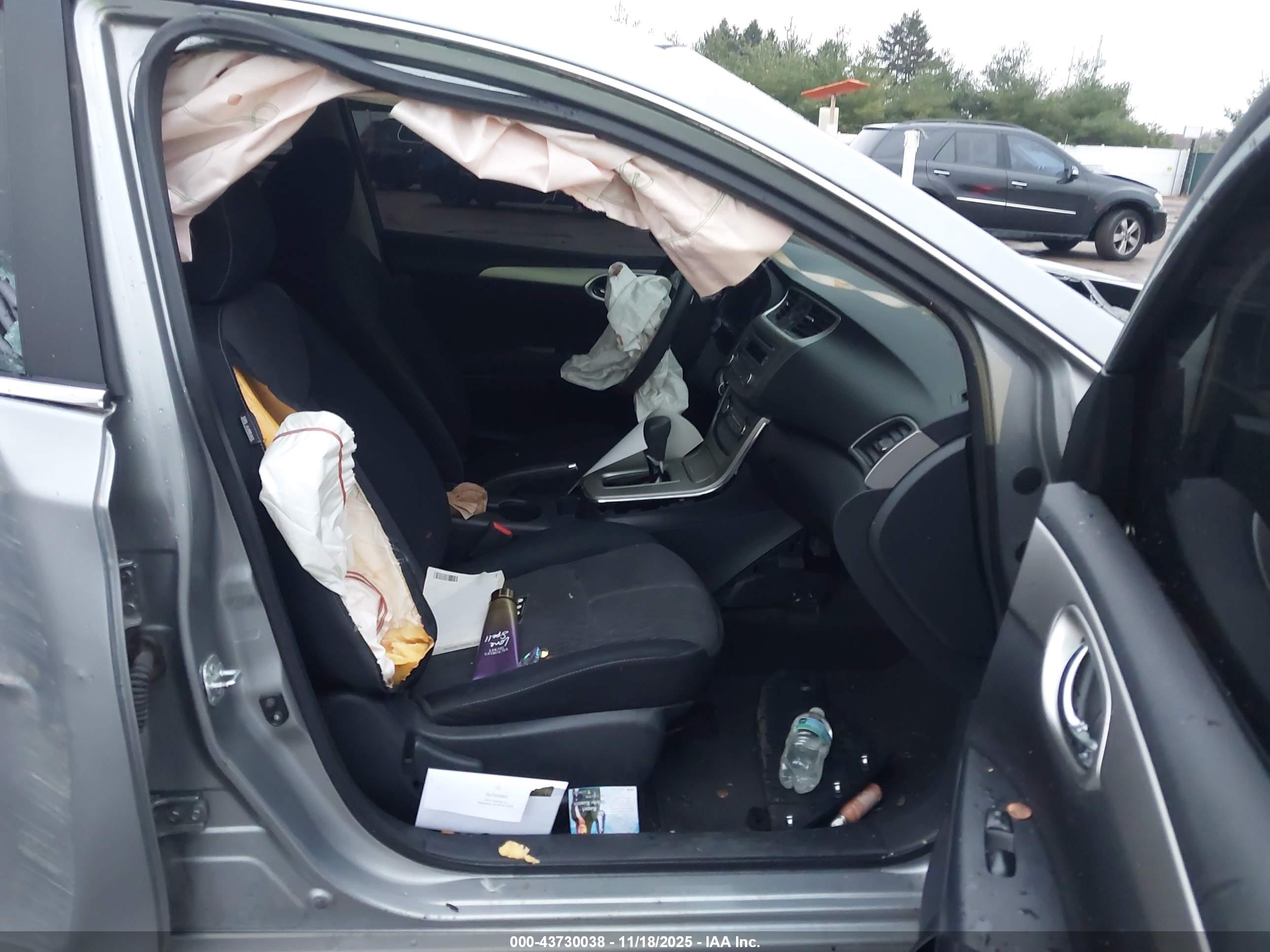 NISSAN SENTRA image 5