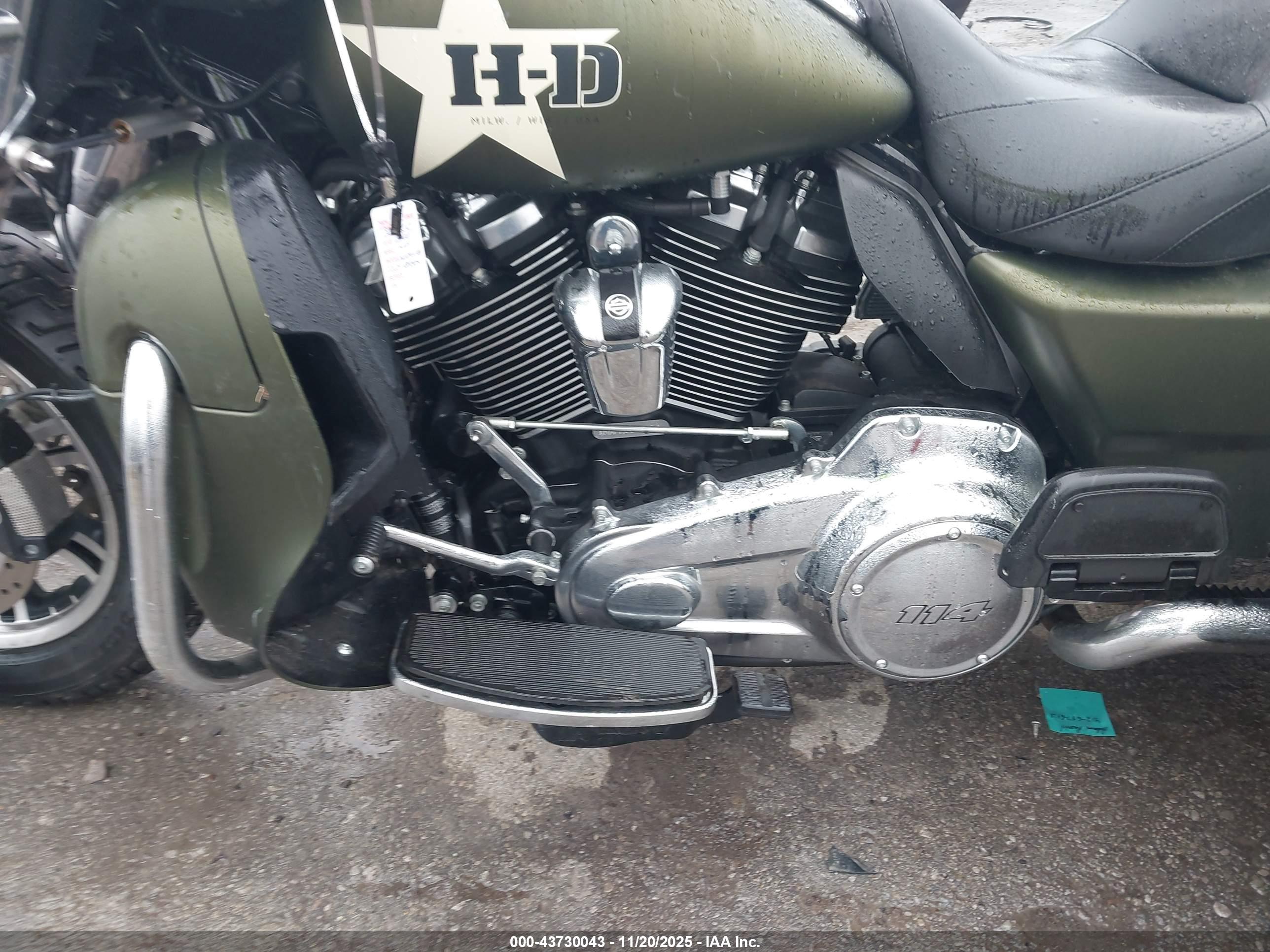 HARLEY-DAVIDSON FLHTCUTG image 9