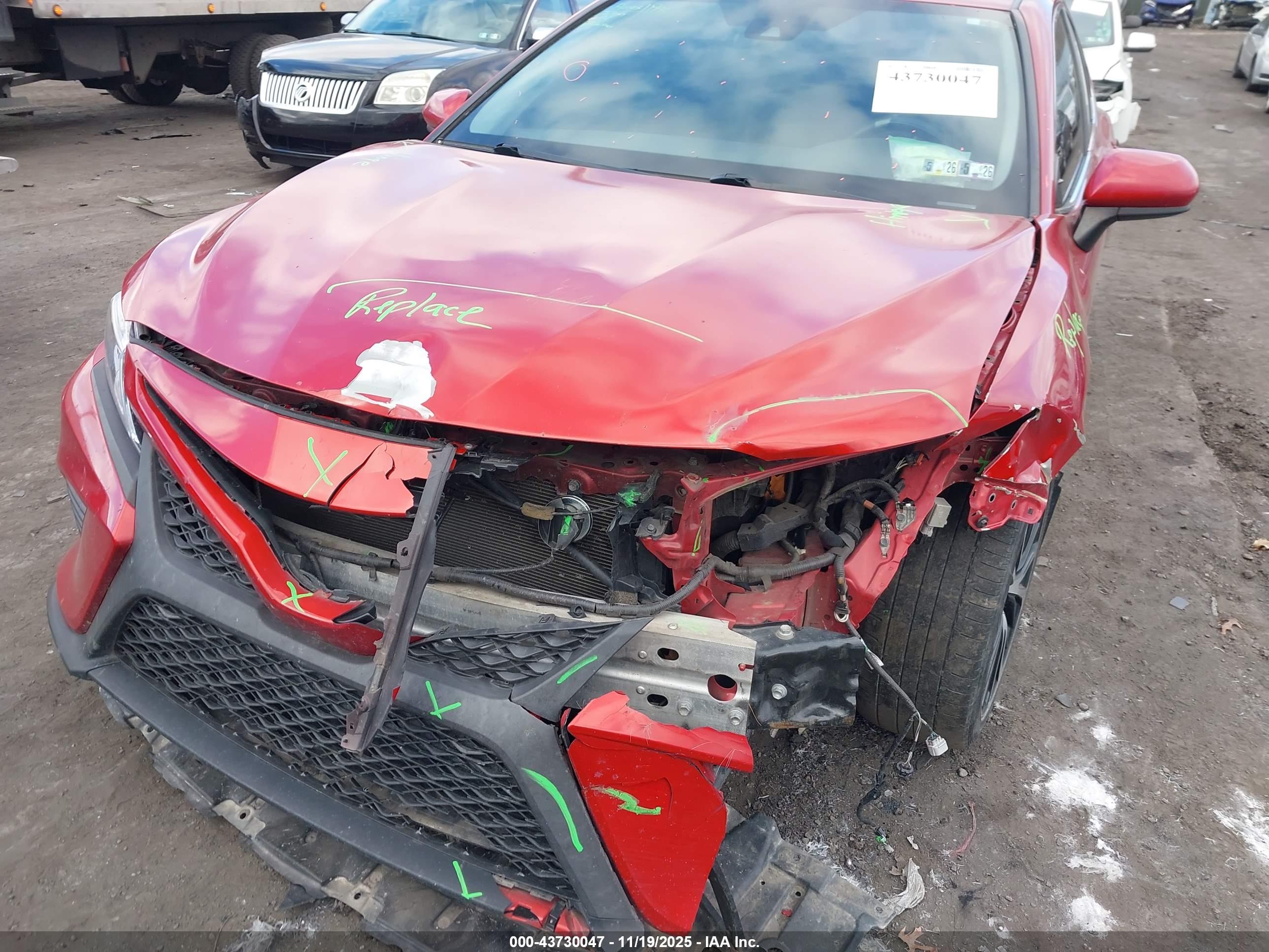 TOYOTA CAMRY image 6