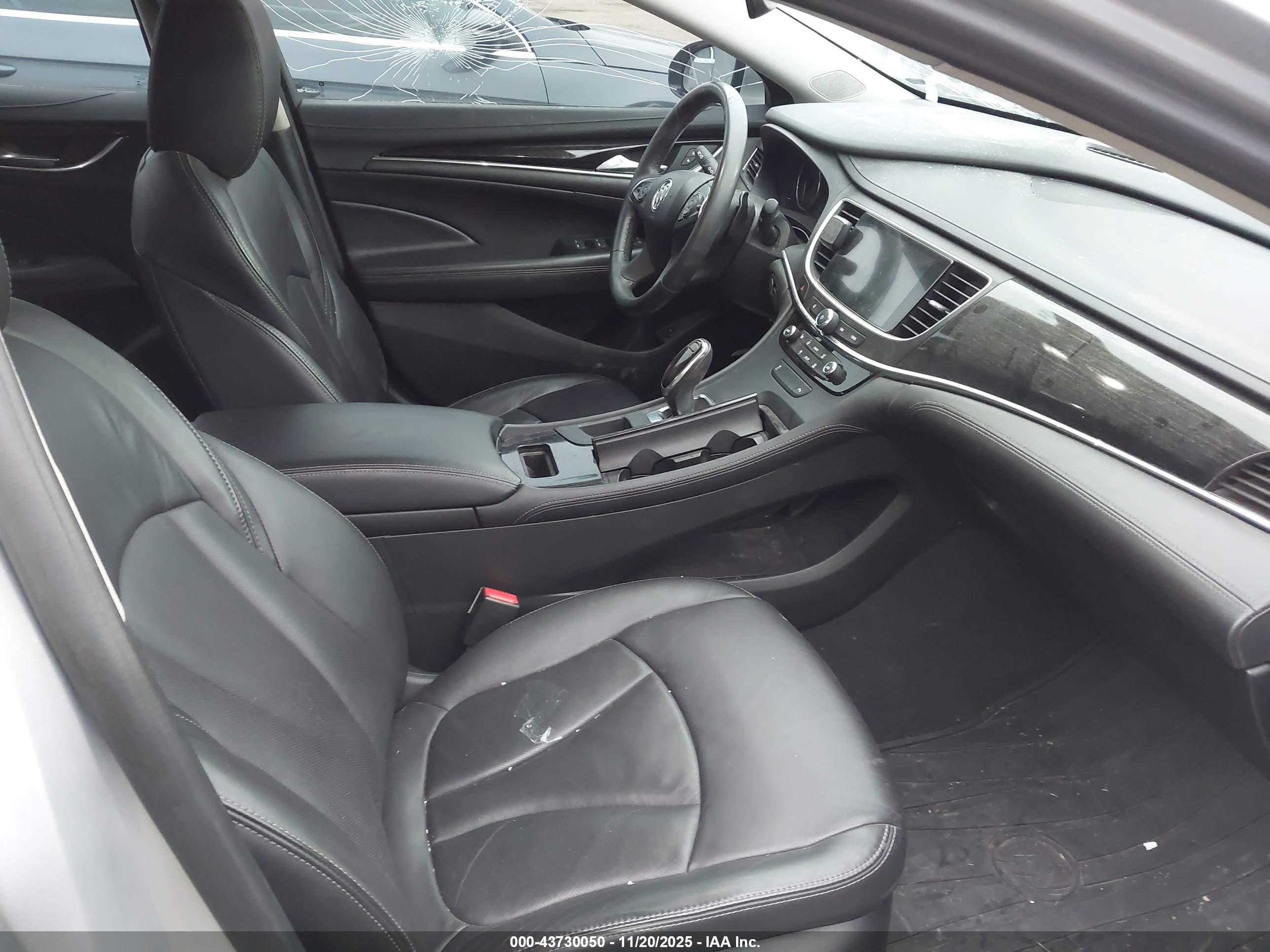 BUICK LACROSSE image 5