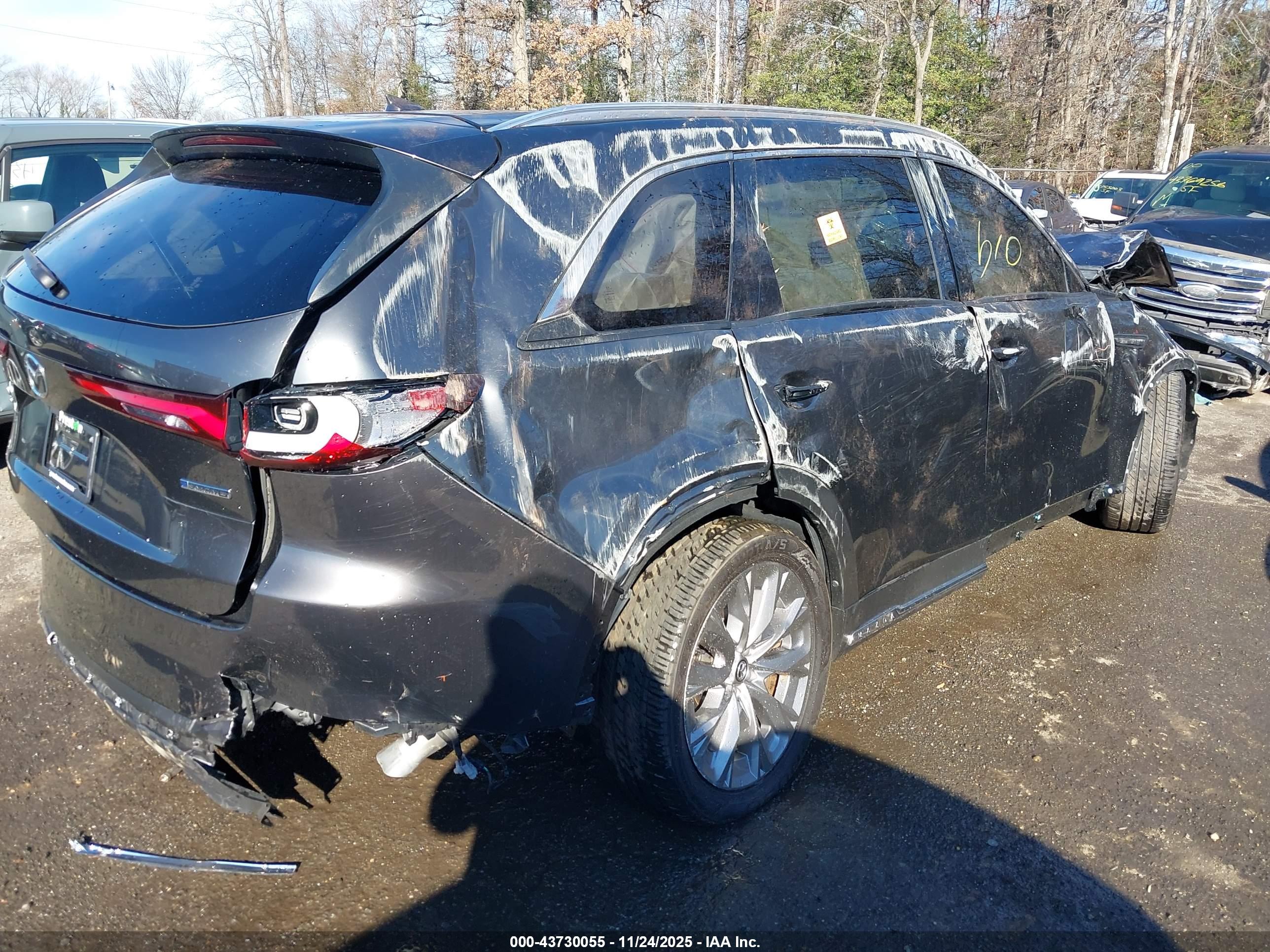 MAZDA CX-90 image 4
