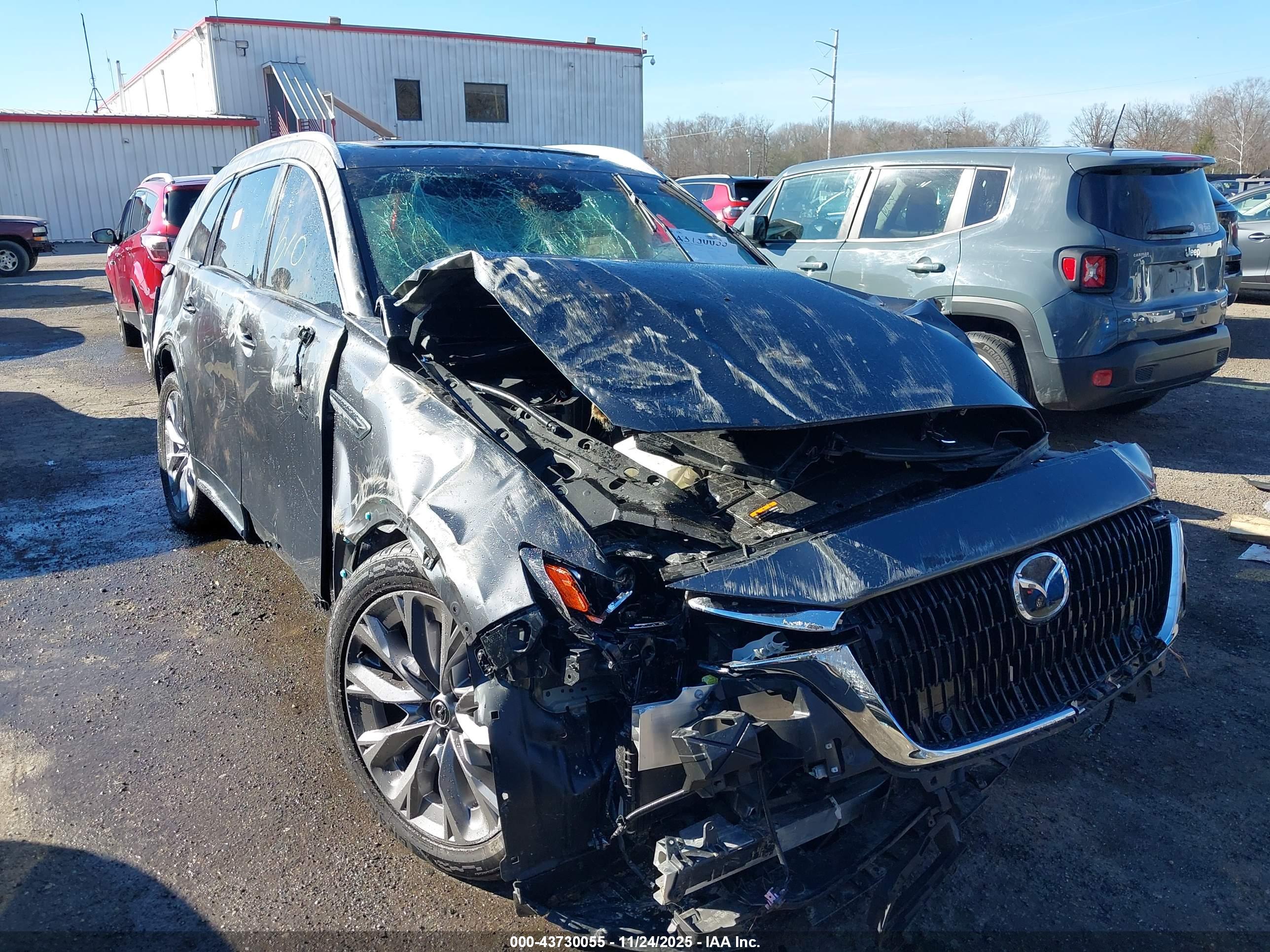 MAZDA CX-90 image 6