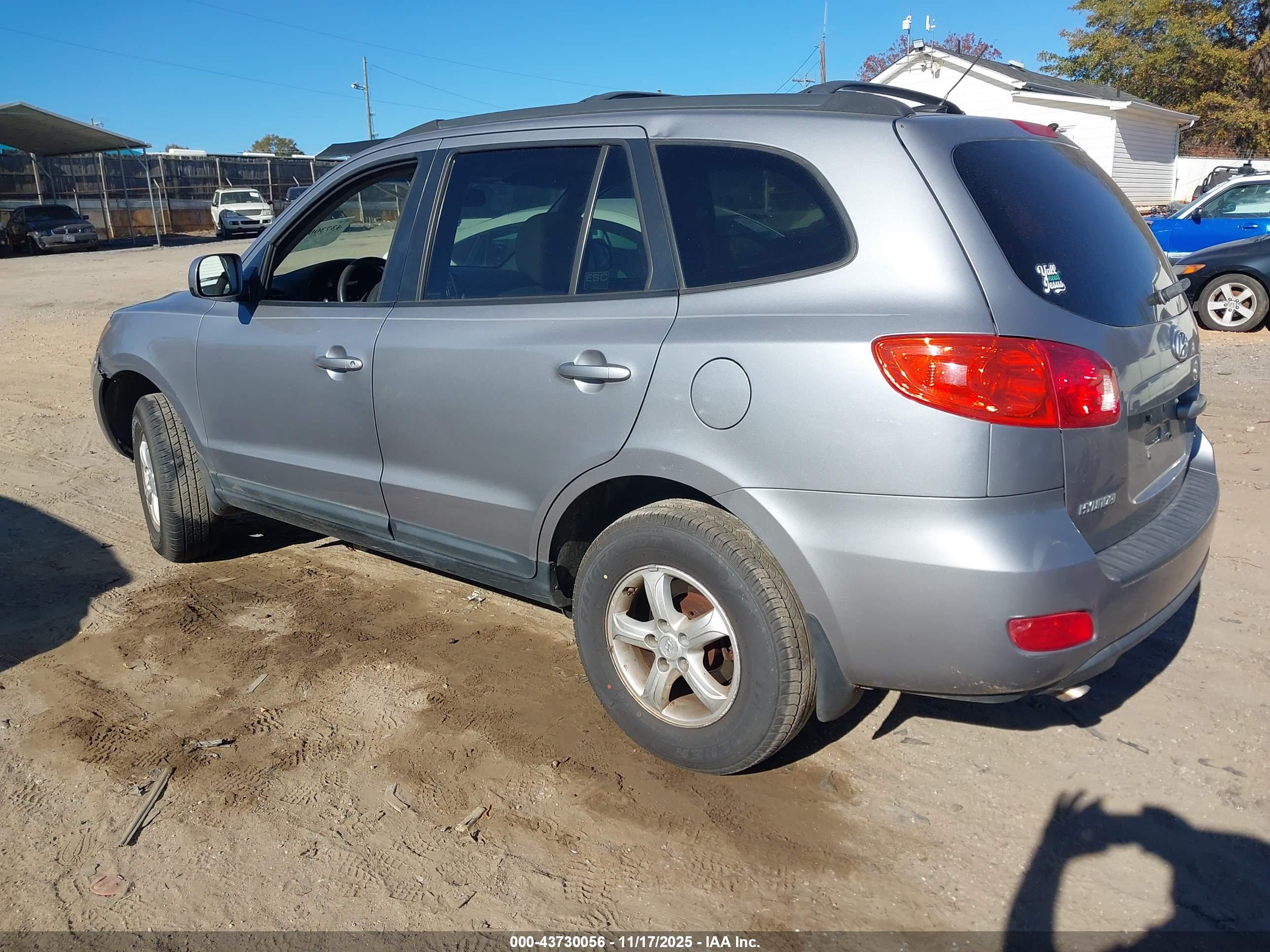 HYUNDAI SANTA image 3