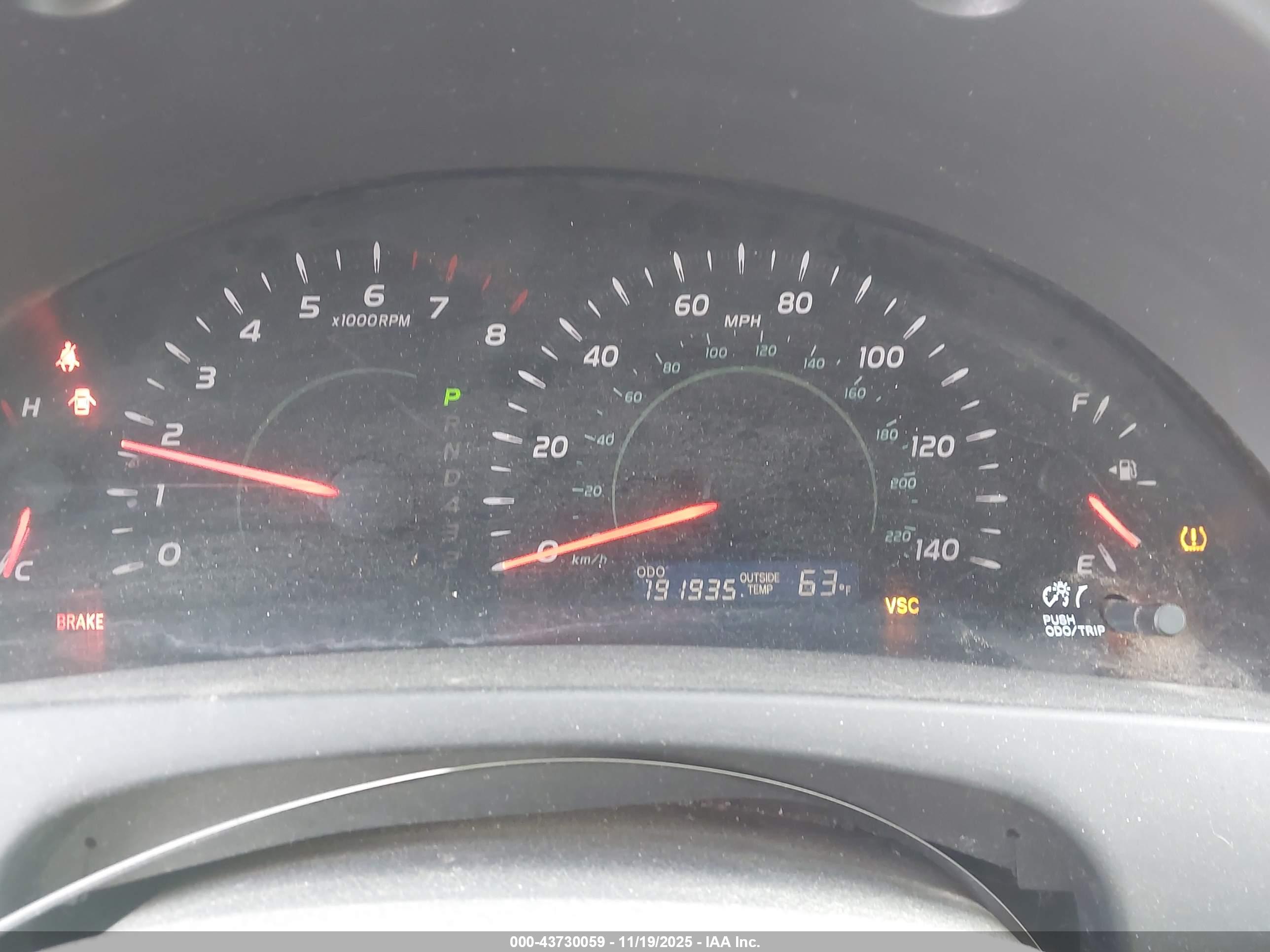 TOYOTA CAMRY image 7