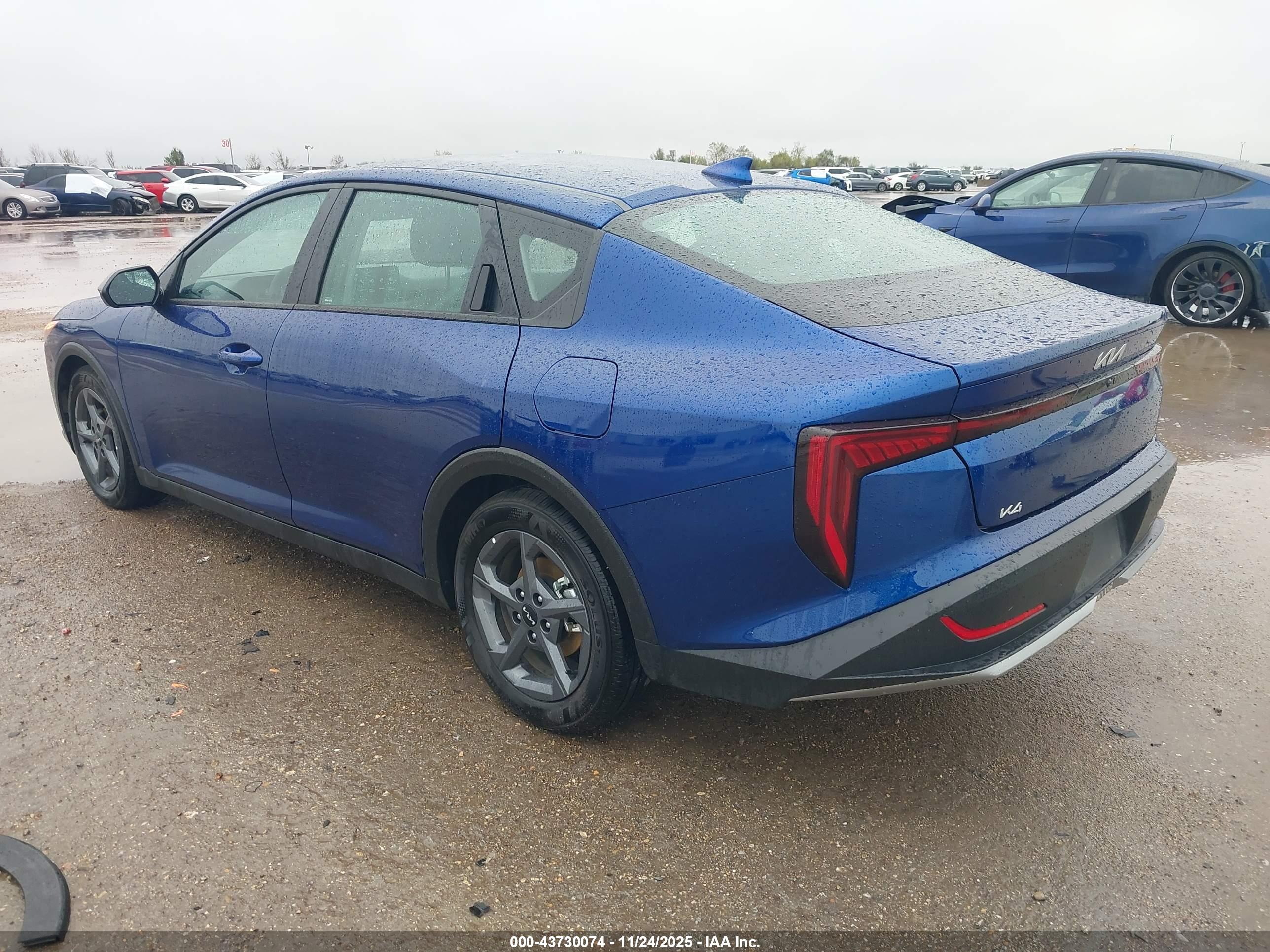 KIA K4 image 3
