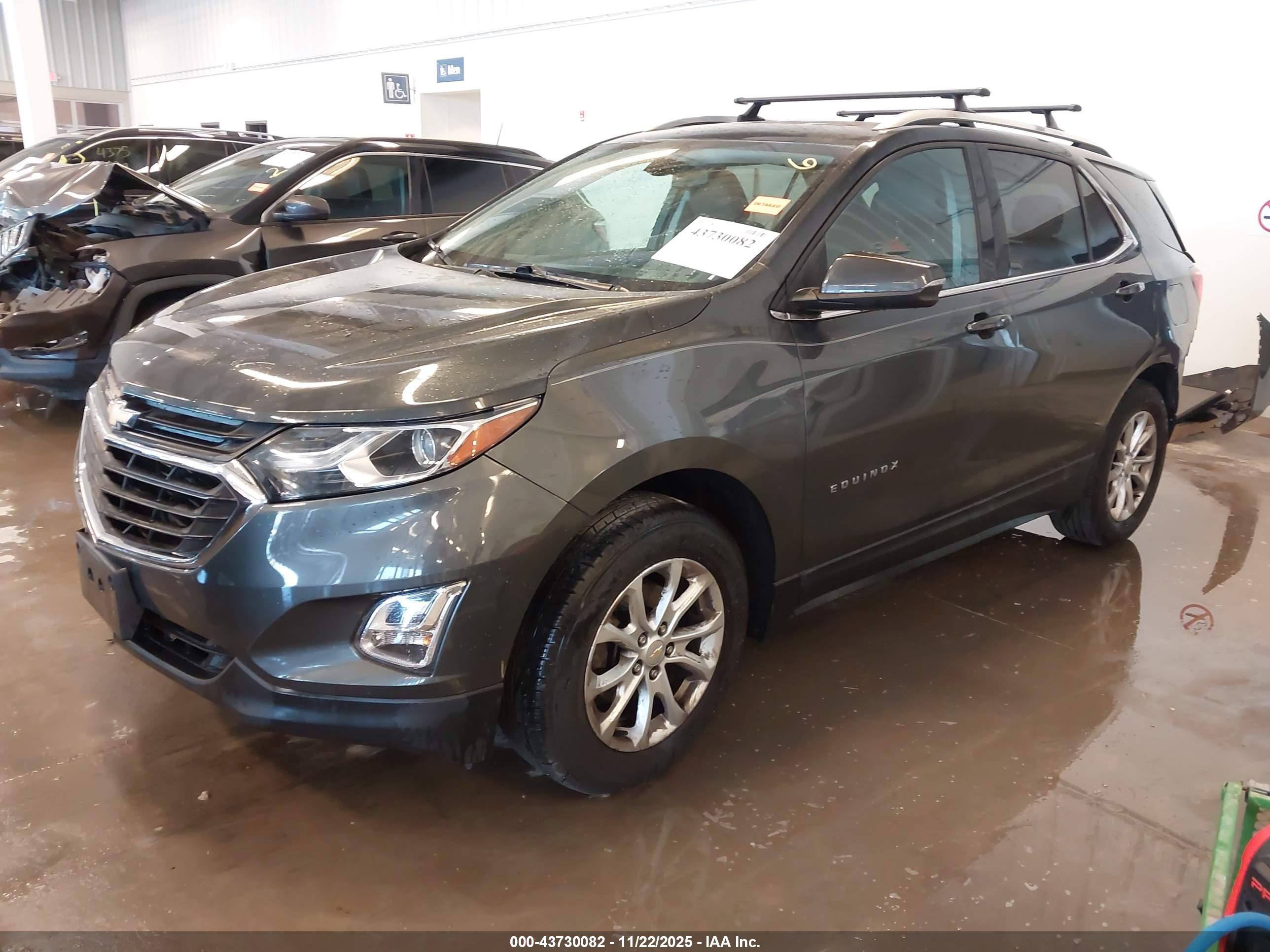 CHEVROLET EQUINOX image 2