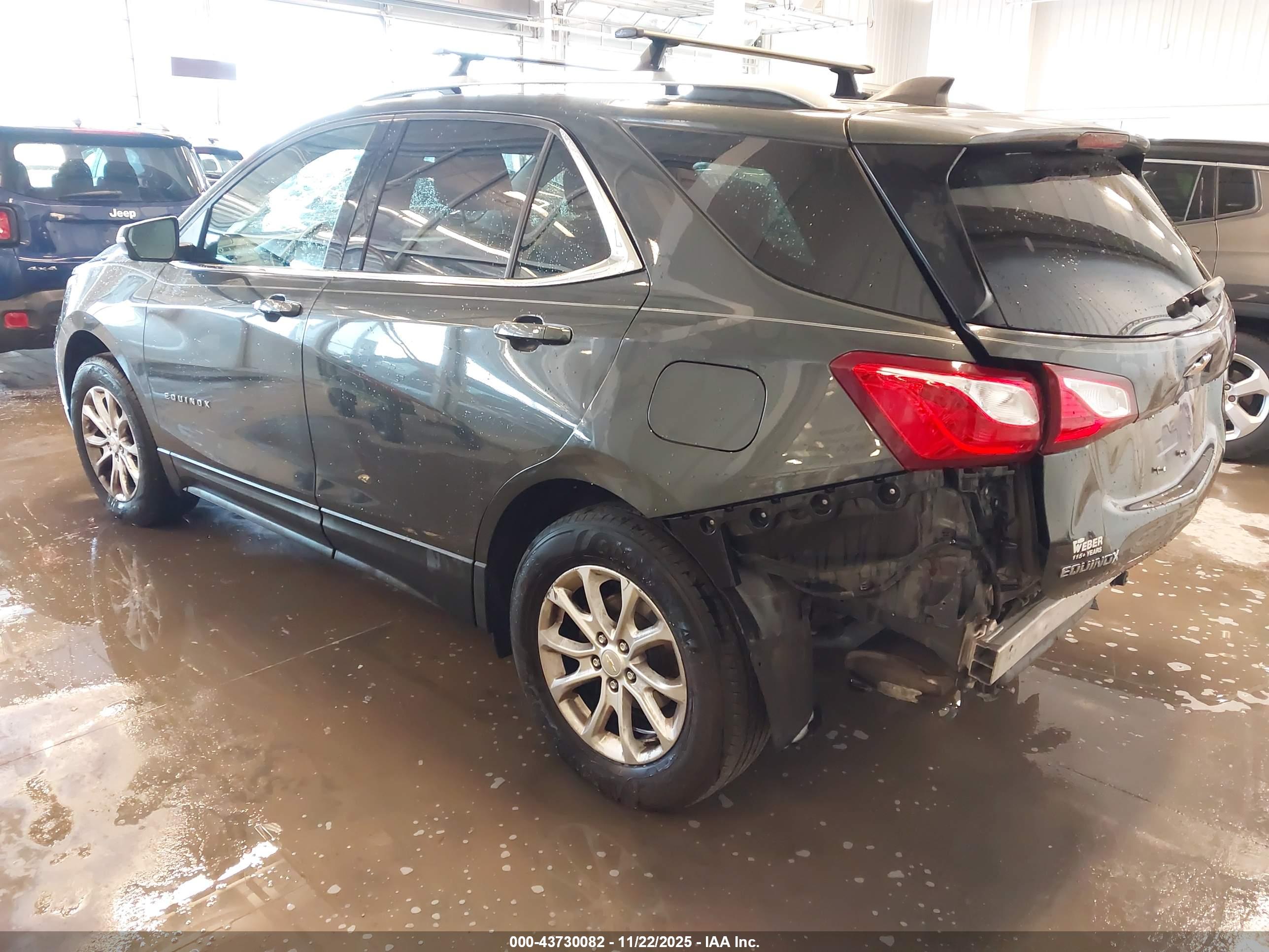 CHEVROLET EQUINOX image 3
