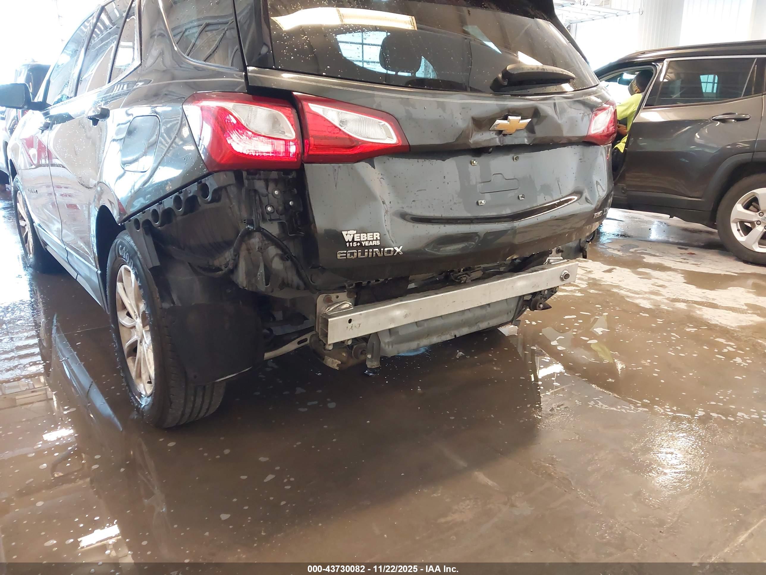 CHEVROLET EQUINOX image 6