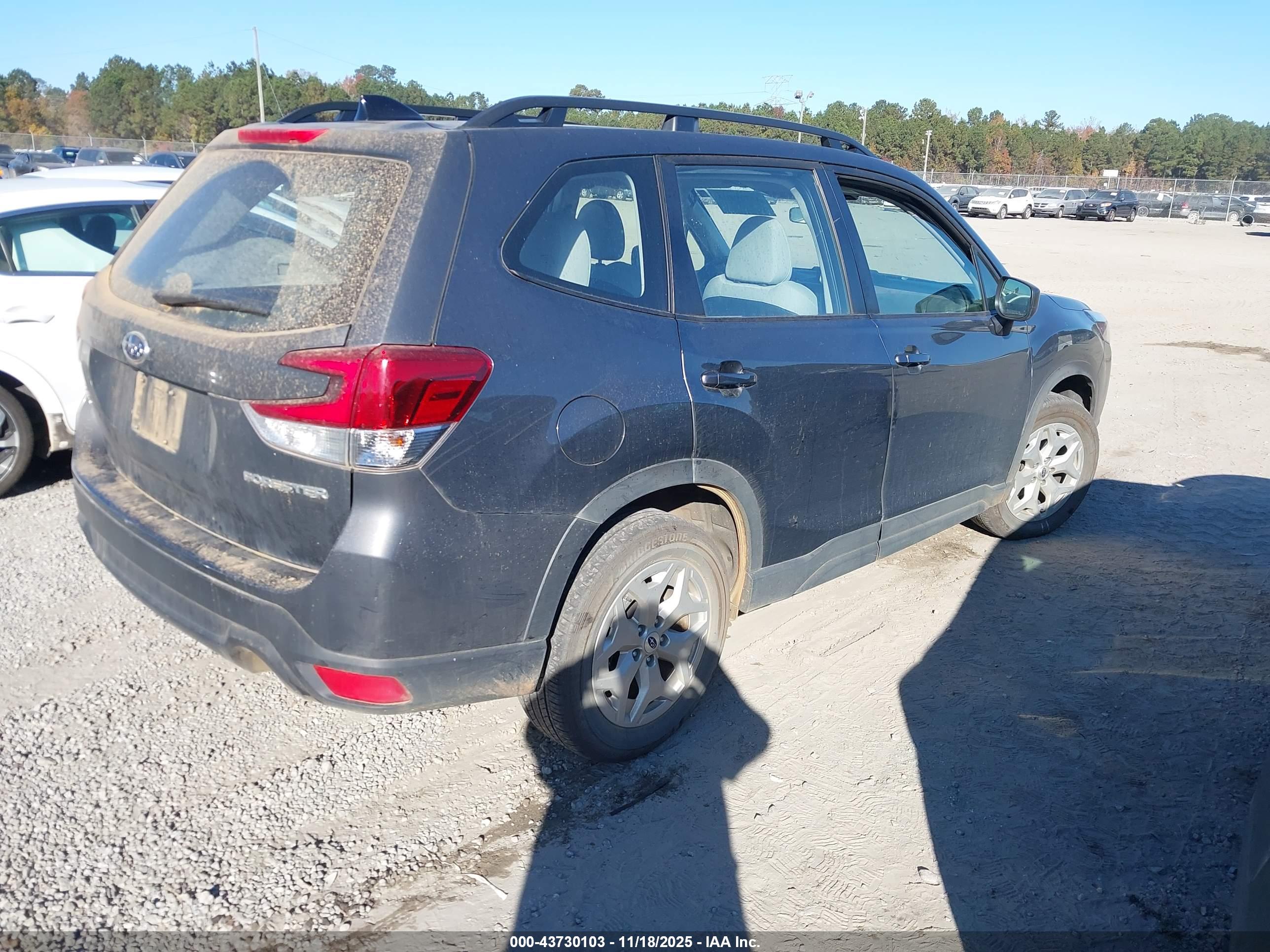 SUBARU FORESTER image 4