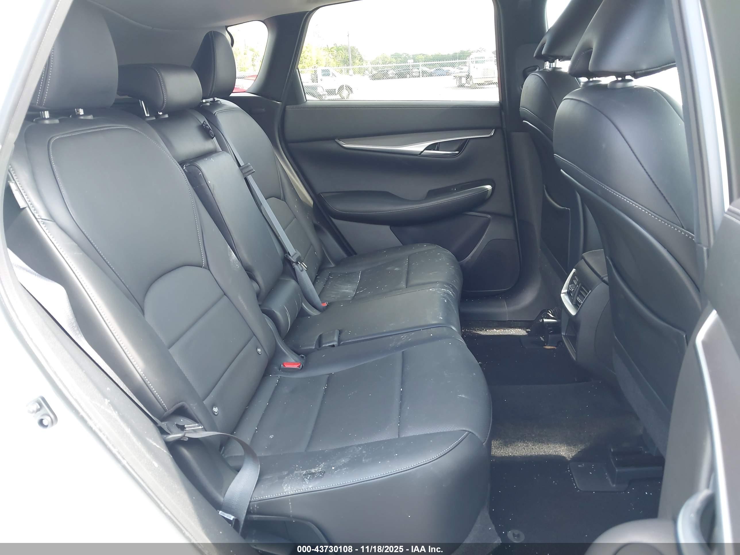INFINITI QX50 image 8