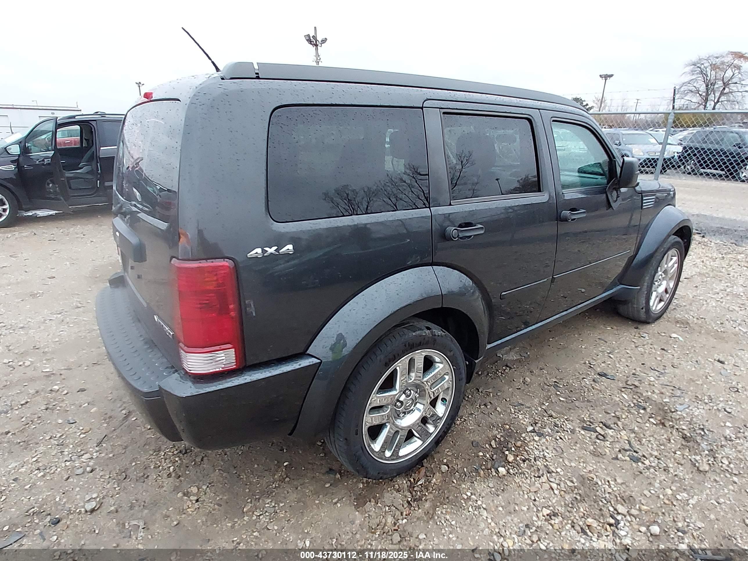 DODGE NITRO image 4