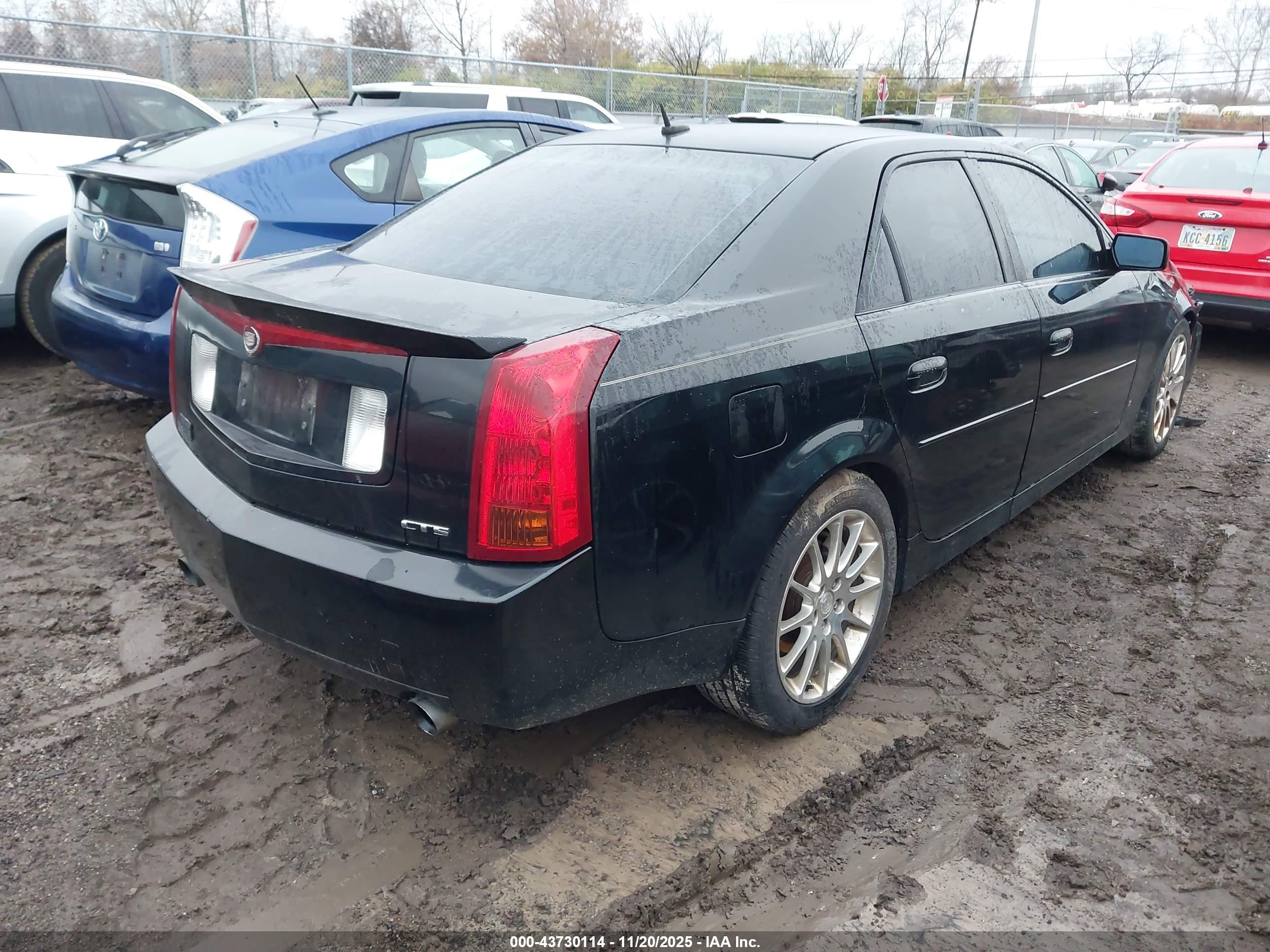 CADILLAC CTS image 4