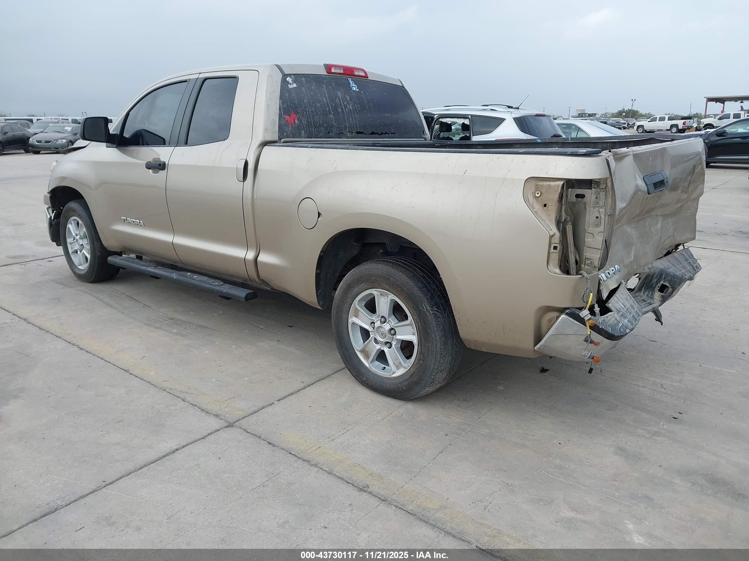 TOYOTA TUNDRA image 3