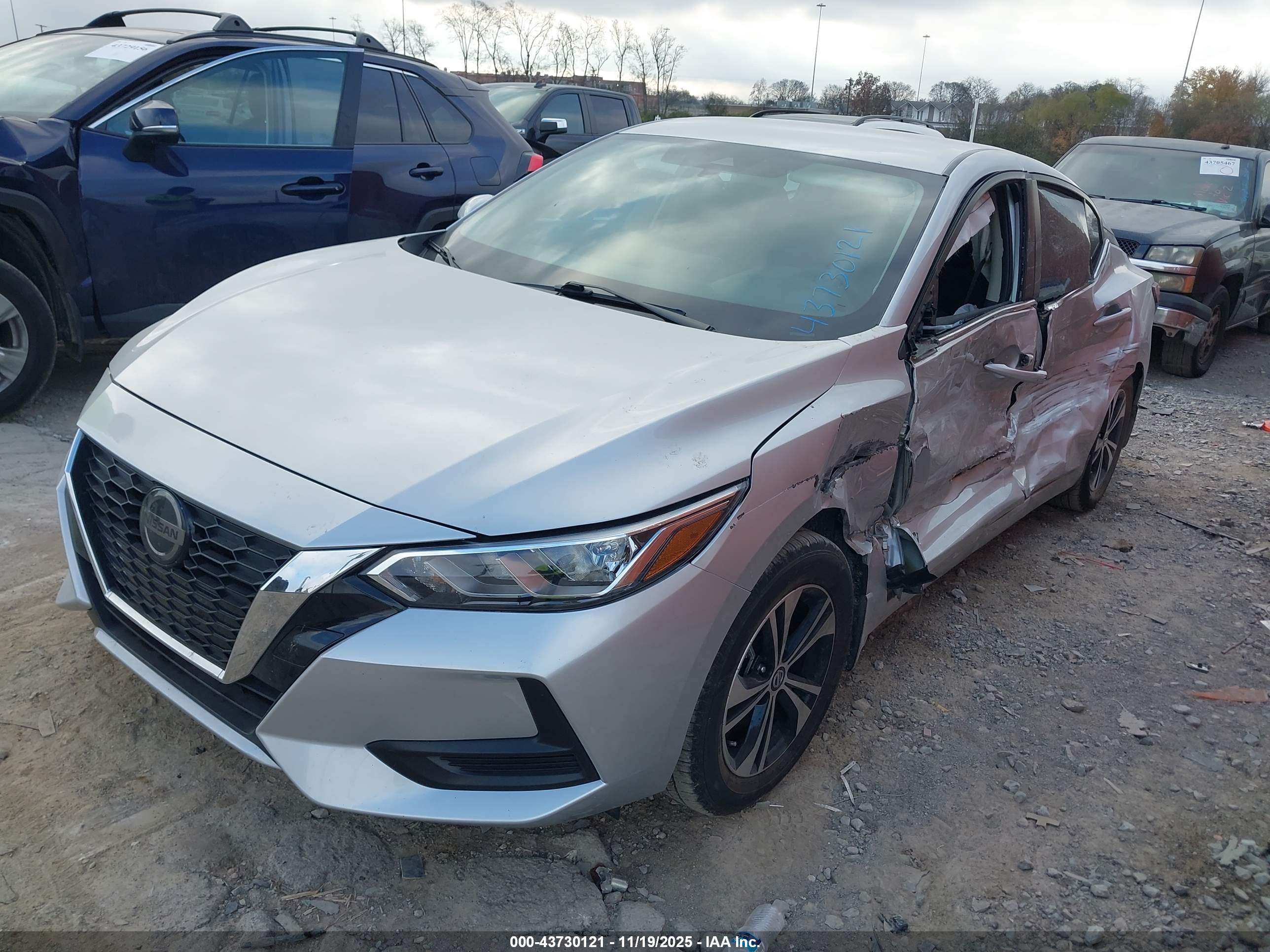 NISSAN SENTRA image 2