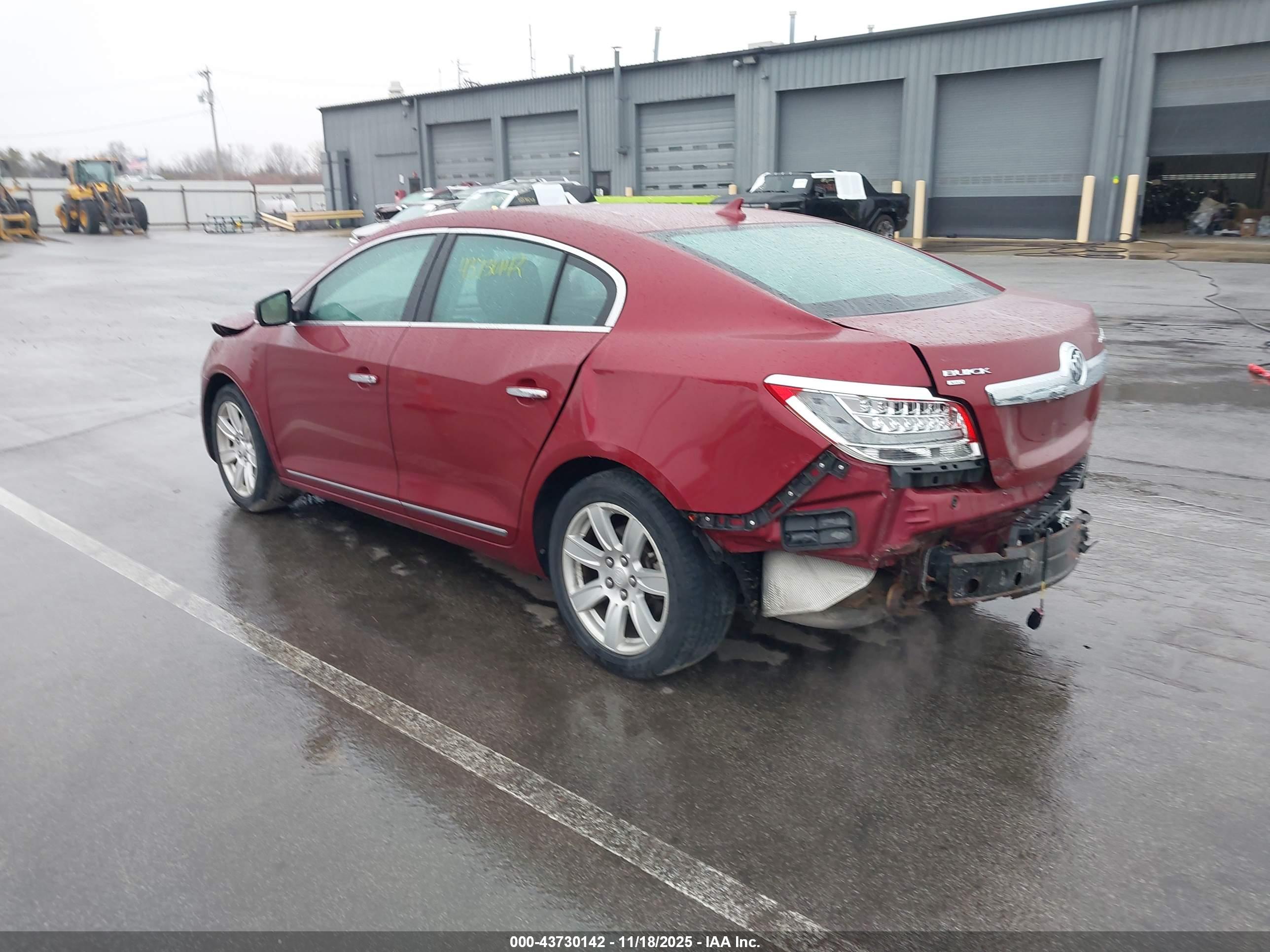 BUICK LACROSSE image 3