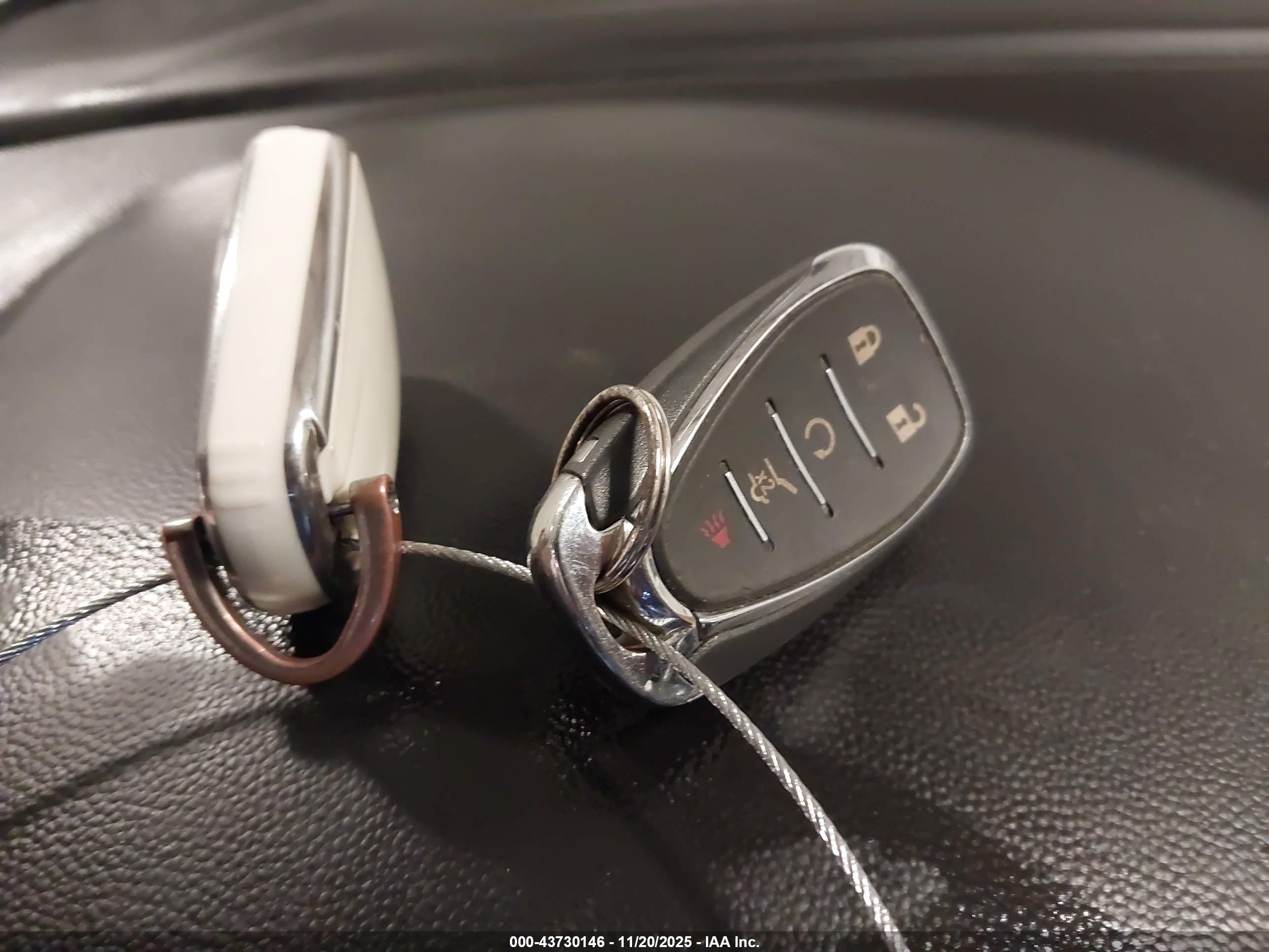 CHEVROLET TRAVERSE image 11