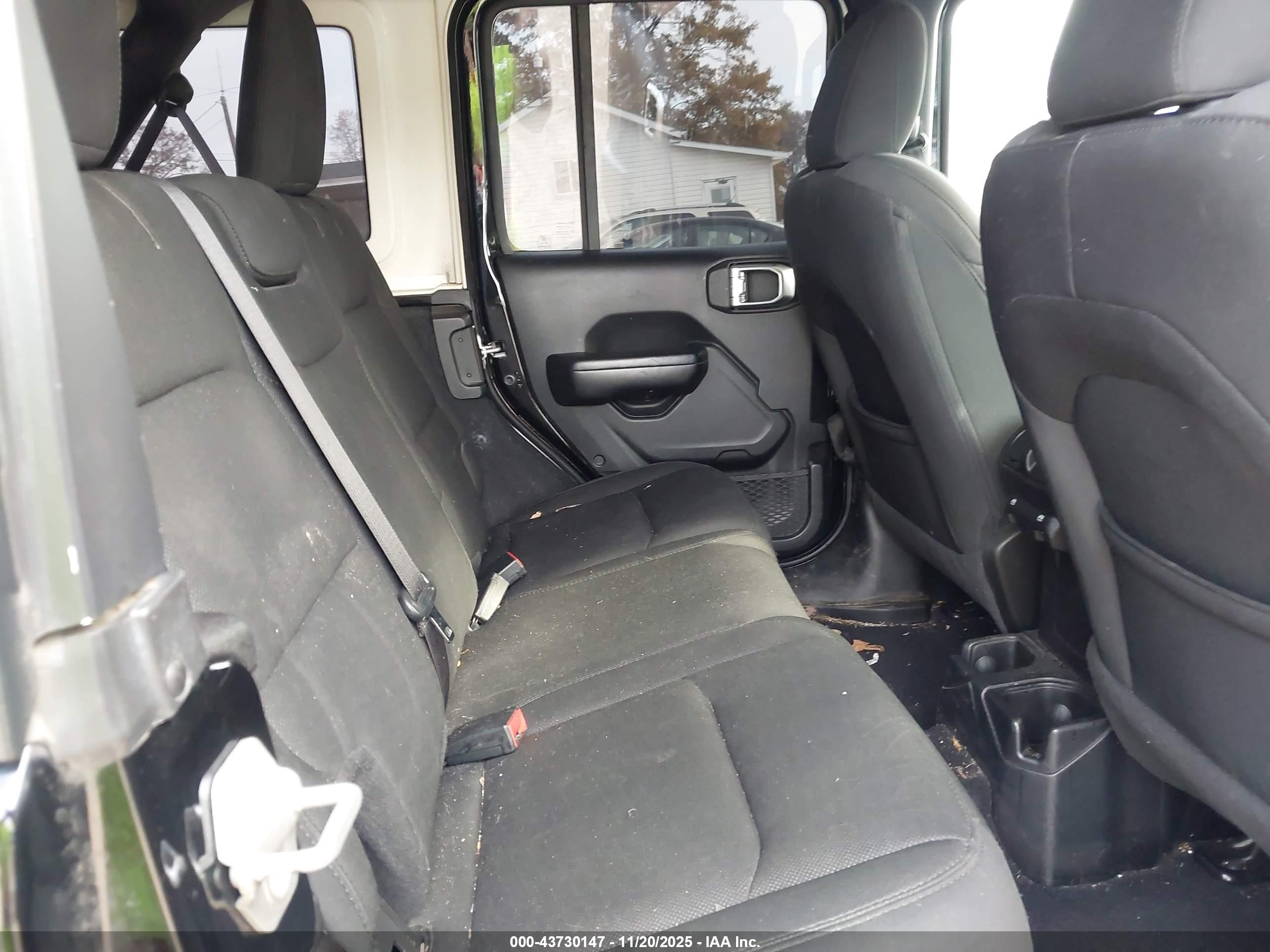 JEEP WRANGLER image 8