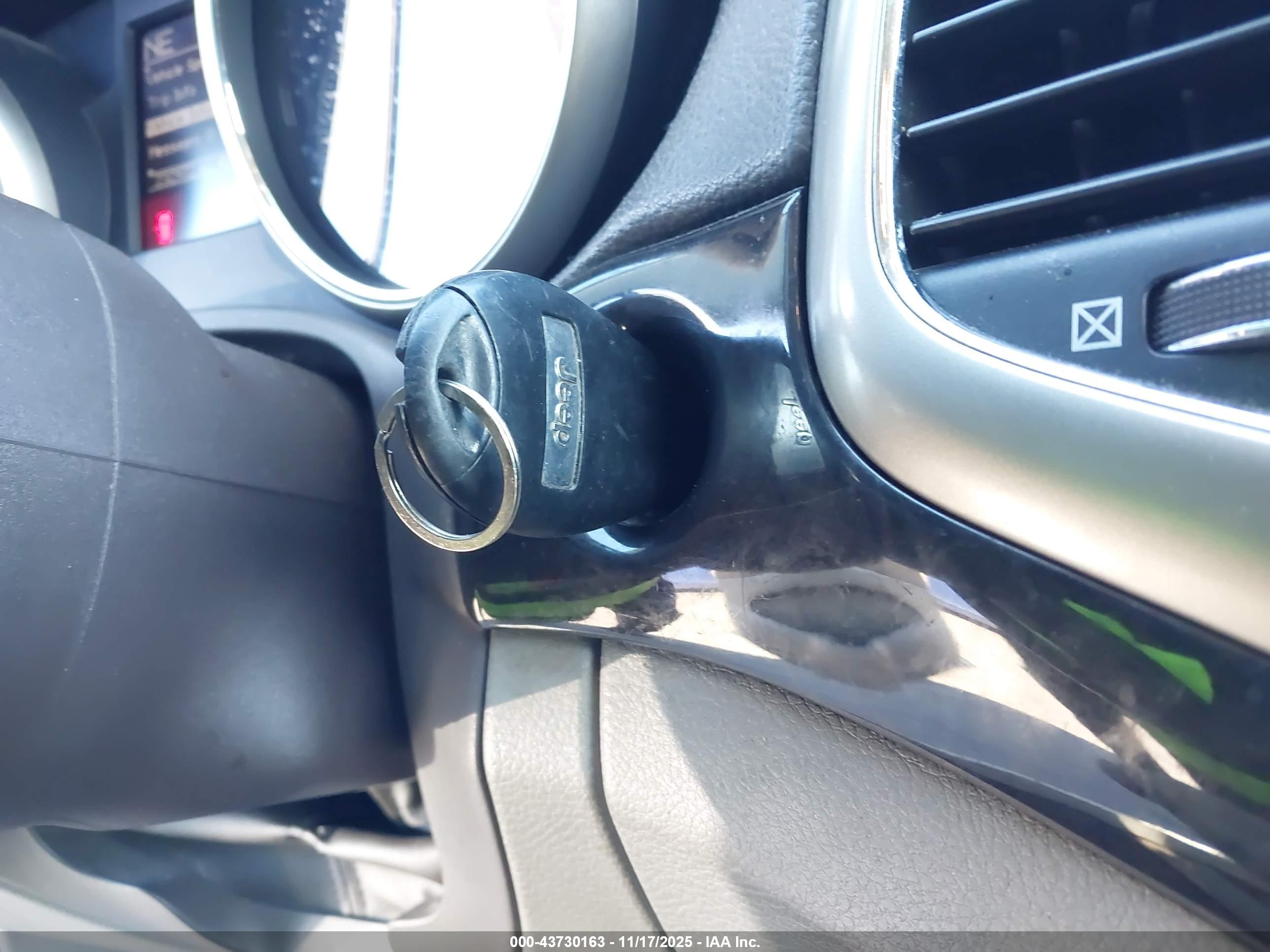 JEEP GRAND image 11