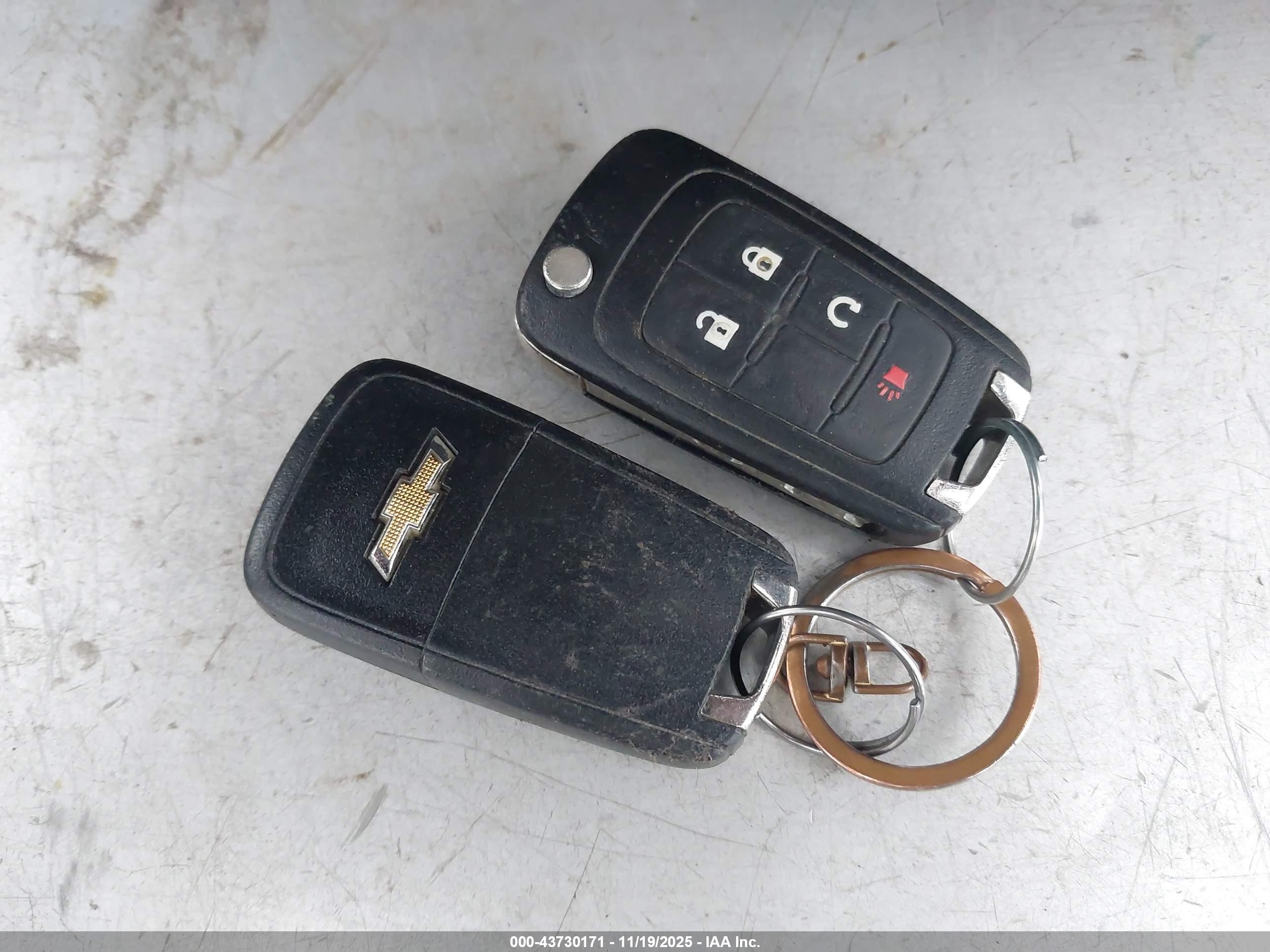 CHEVROLET EQUINOX image 11