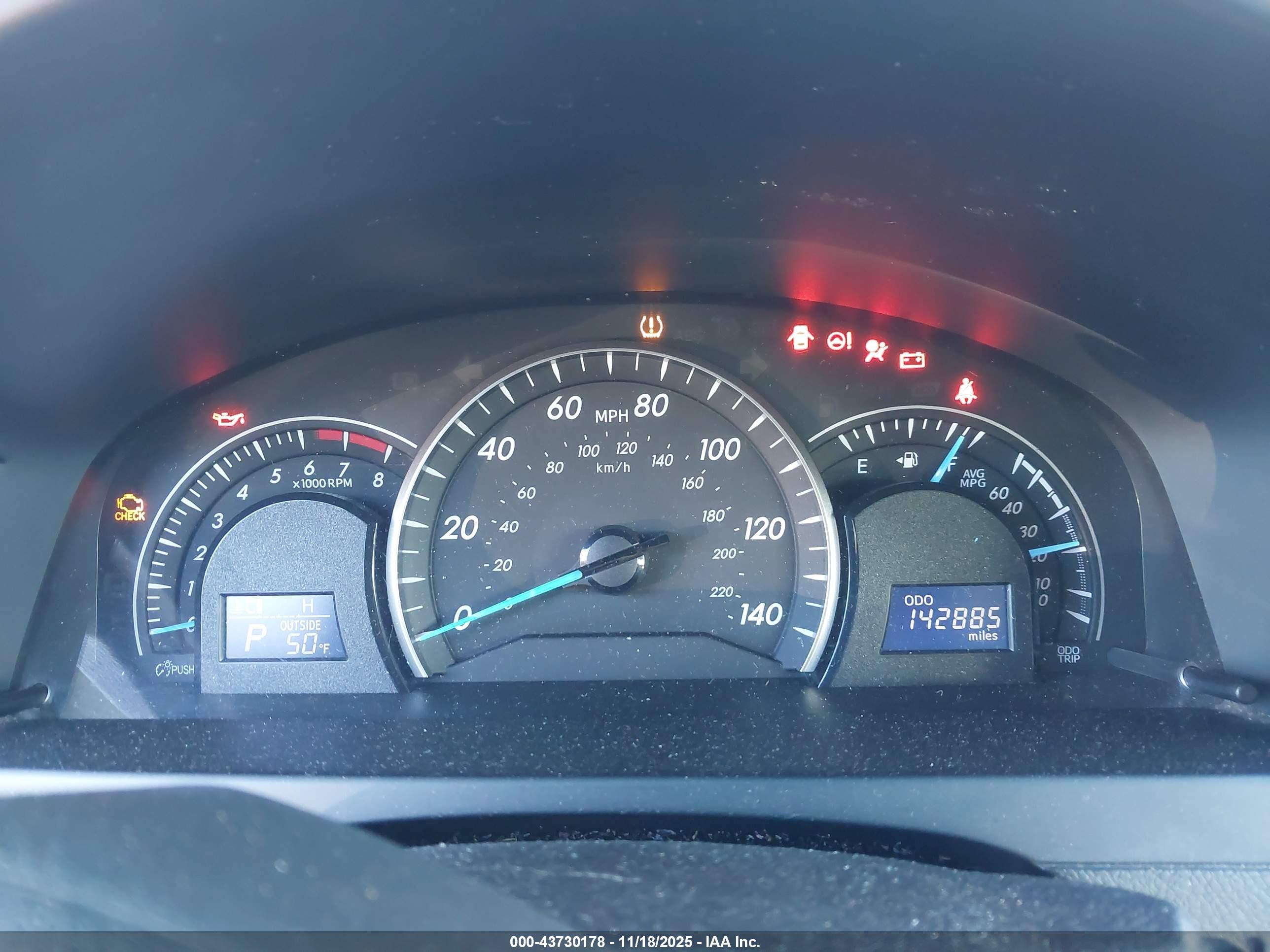 TOYOTA CAMRY image 7