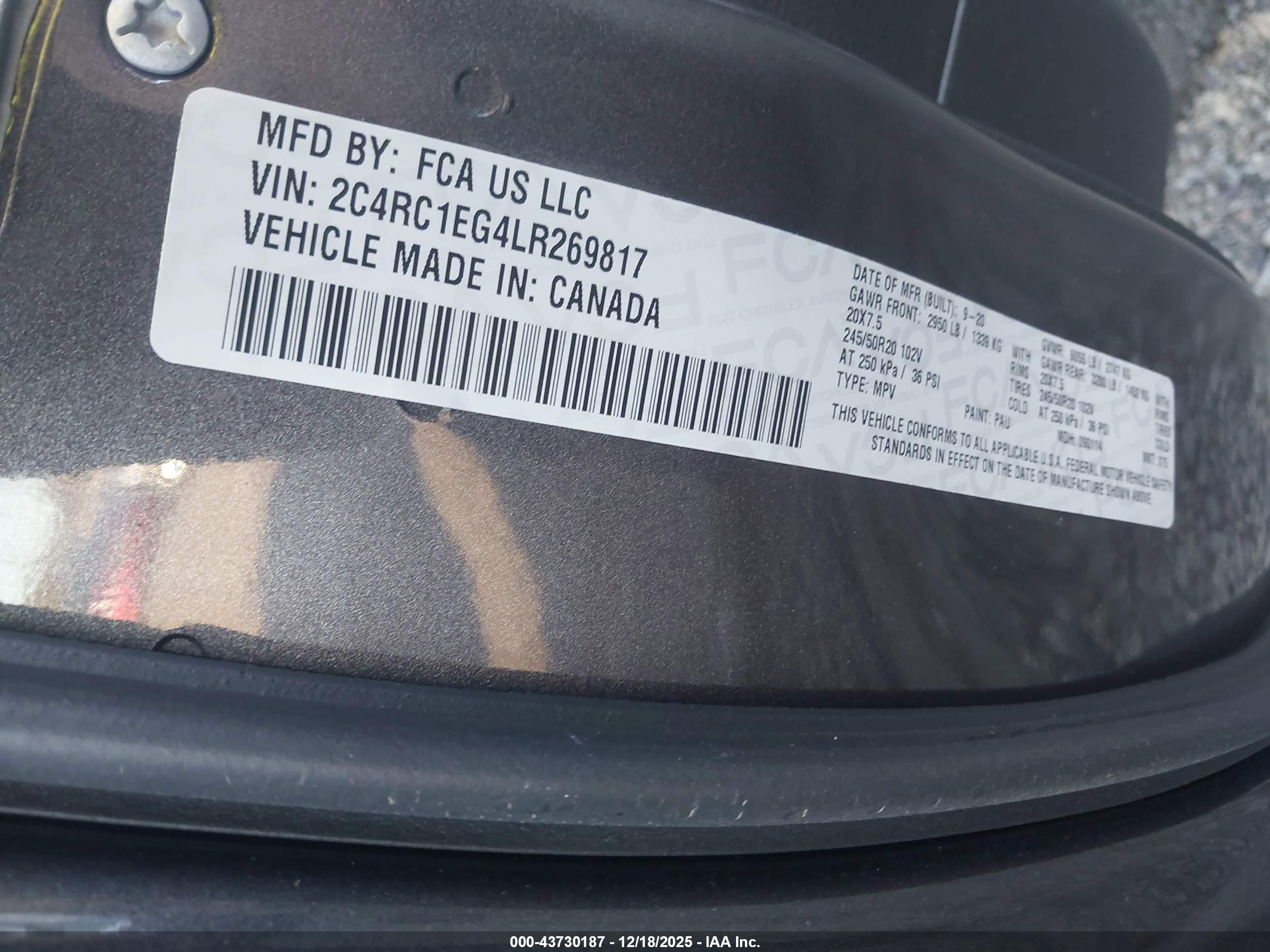 CHRYSLER PACIFICA image 9