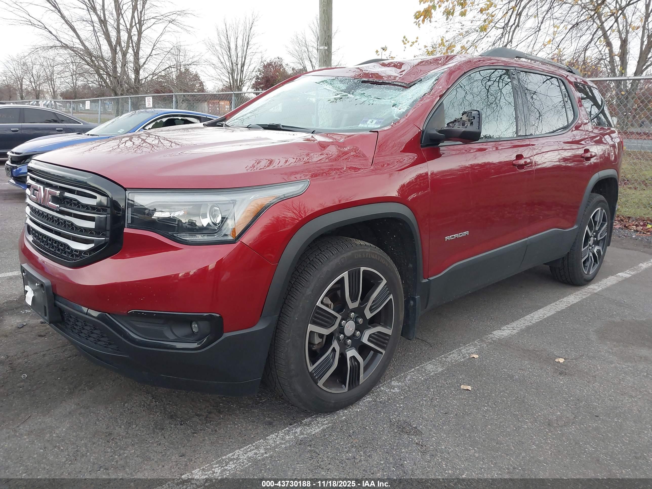 GMC ACADIA image 2
