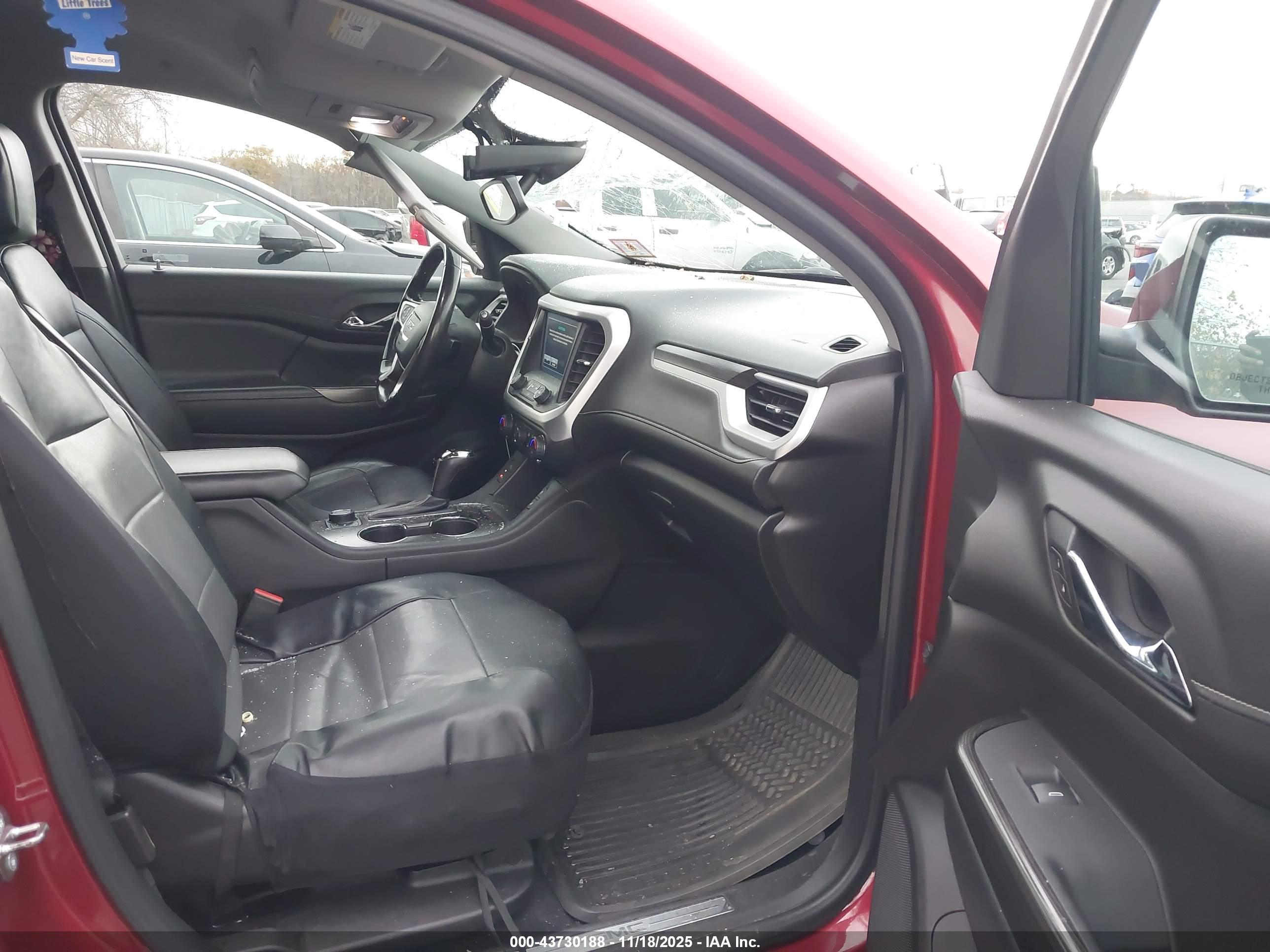 GMC ACADIA image 5