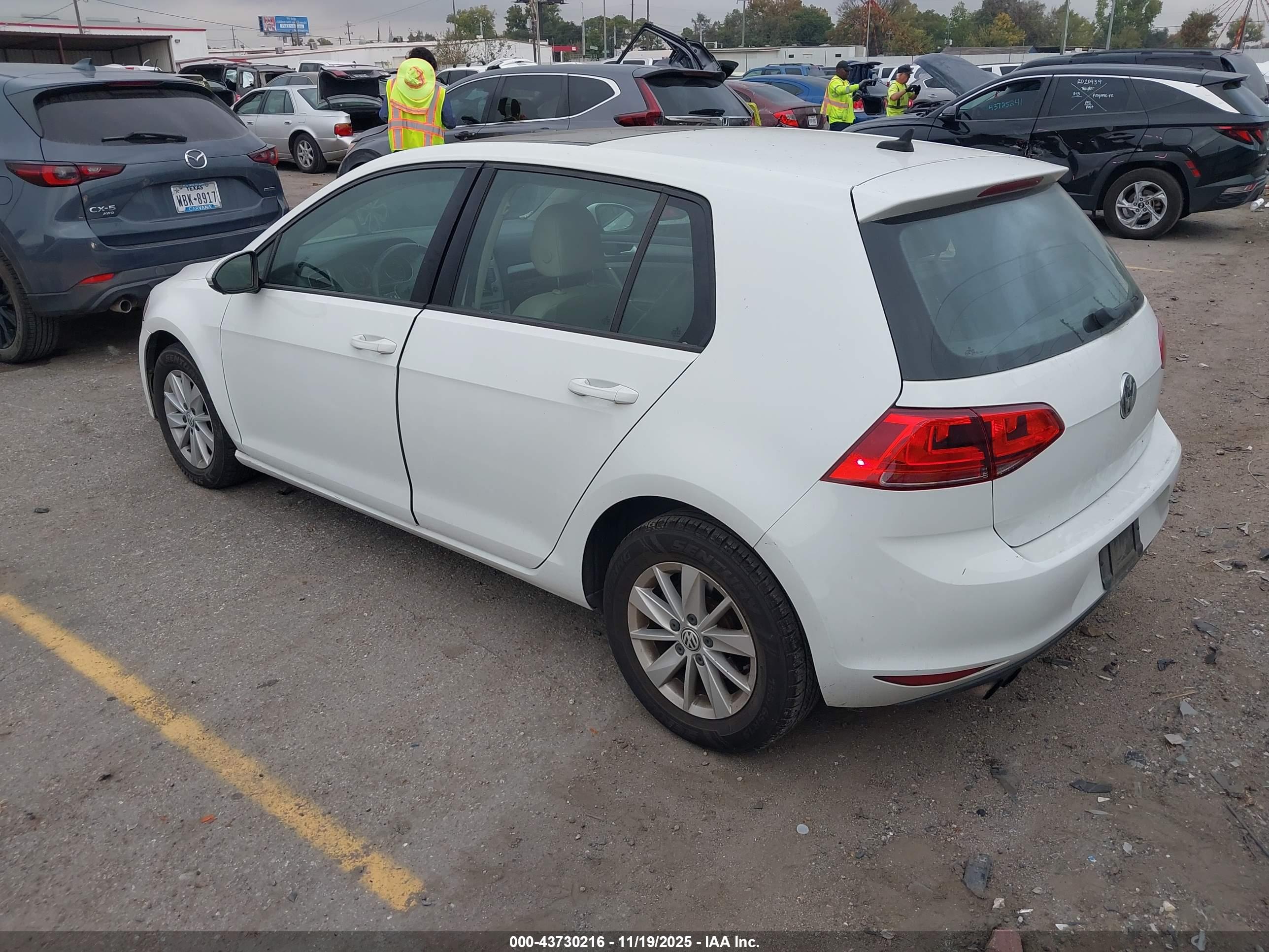 VOLKSWAGEN GOLF image 3