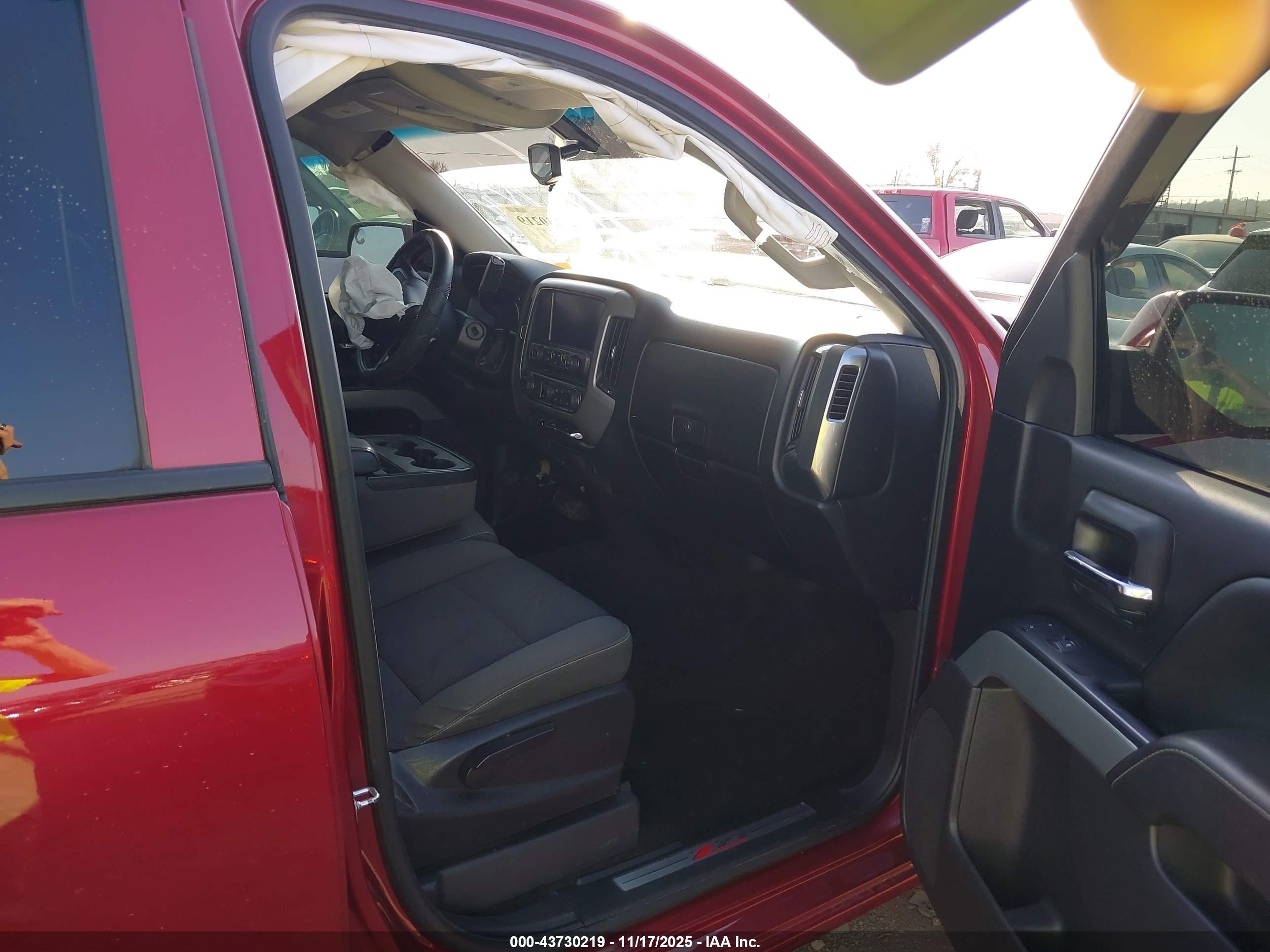 CHEVROLET SILVERADO image 5