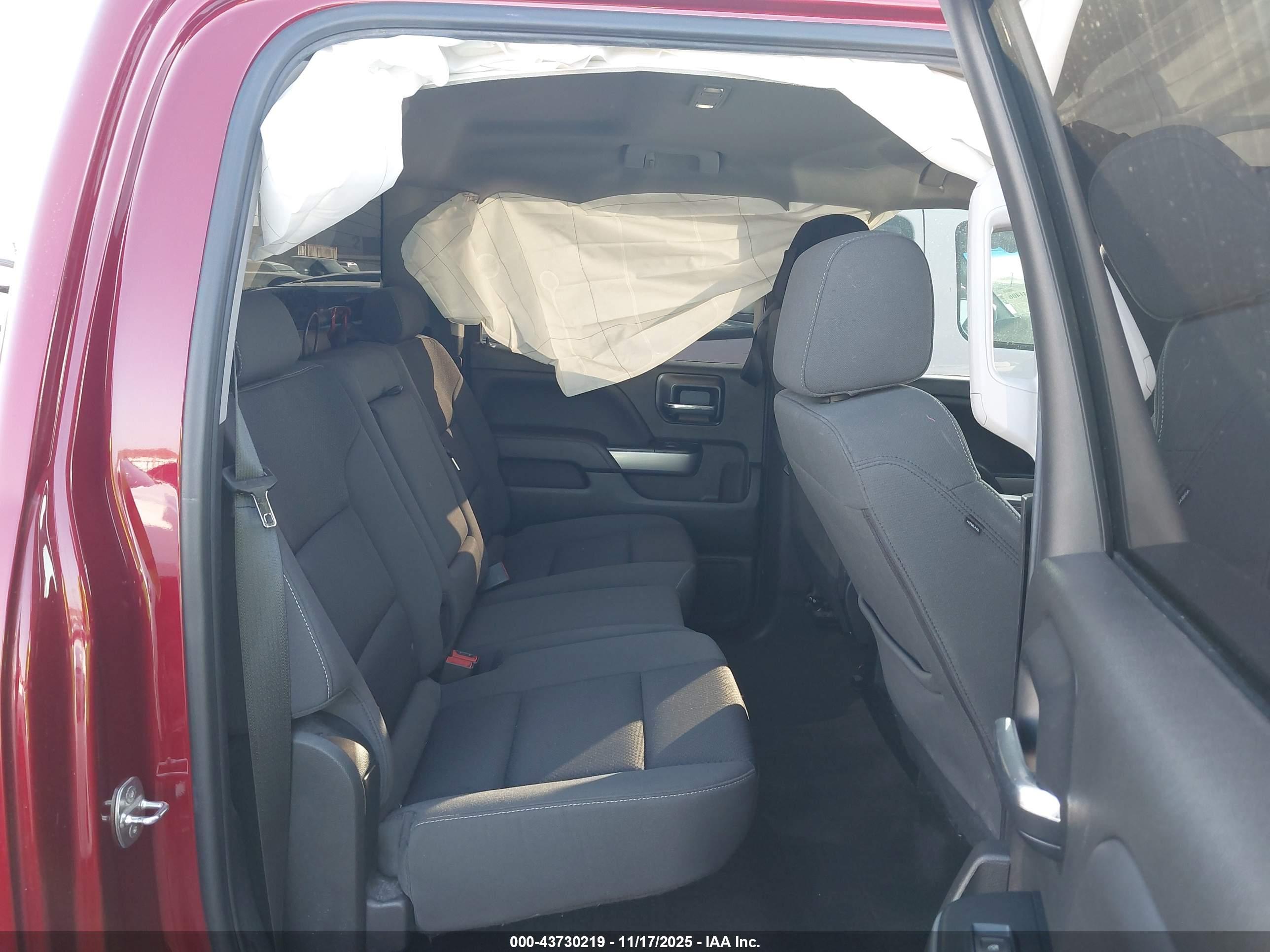 CHEVROLET SILVERADO image 8