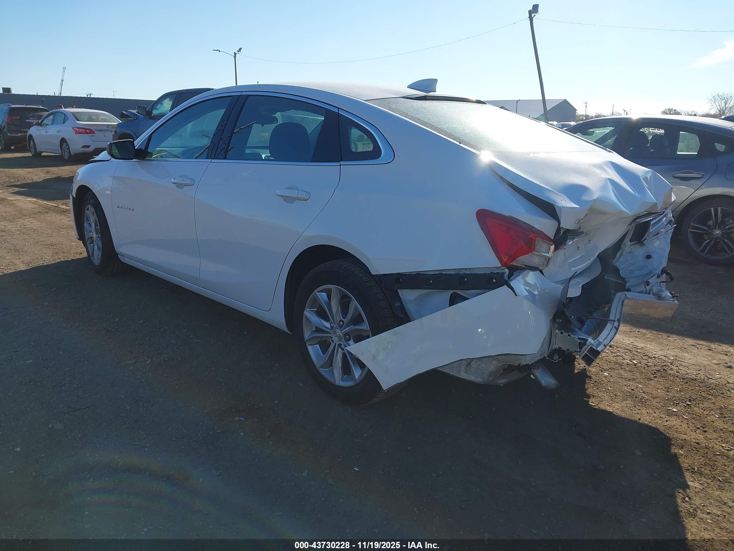CHEVROLET MALIBU image 3
