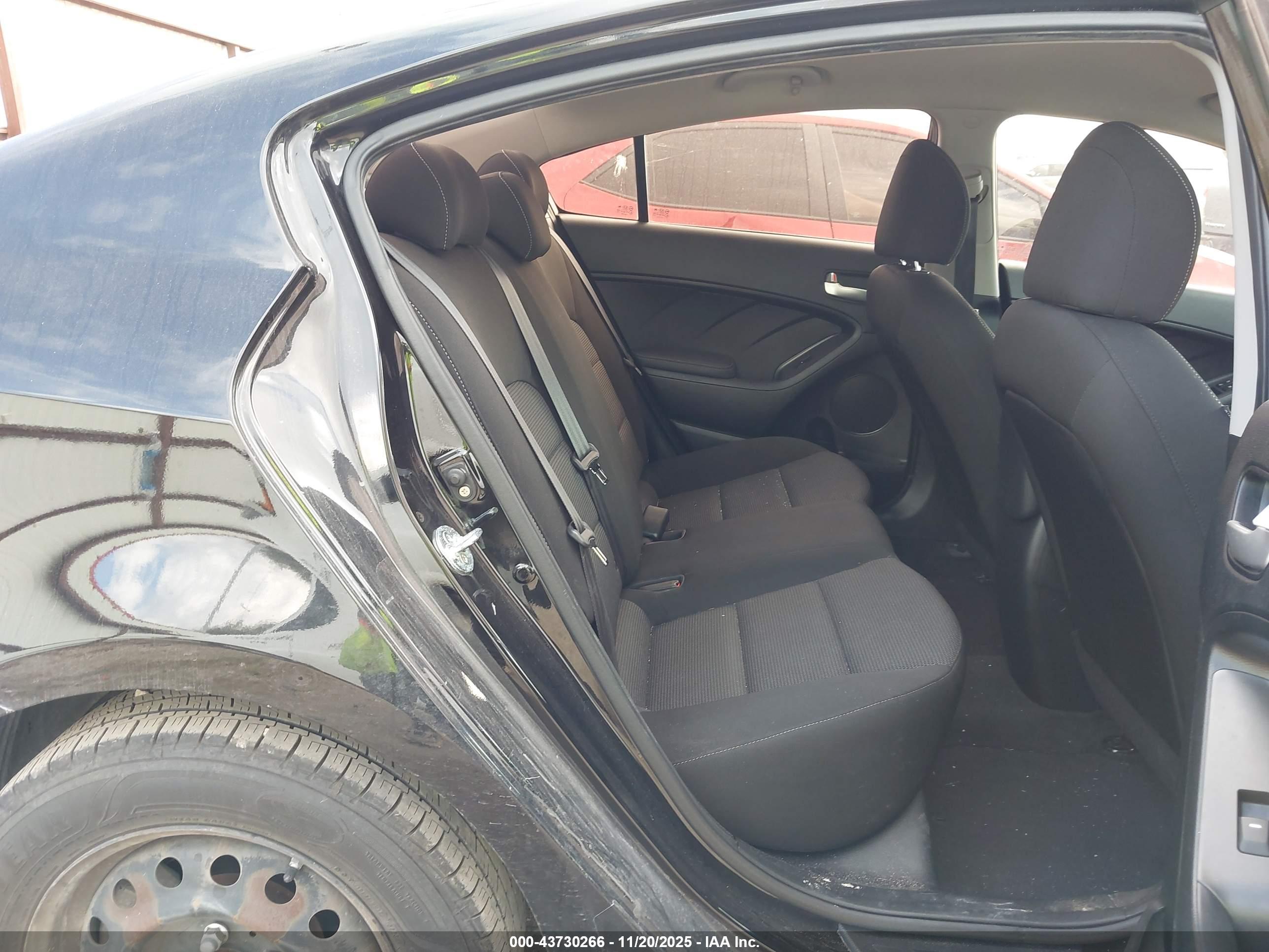 KIA FORTE image 8