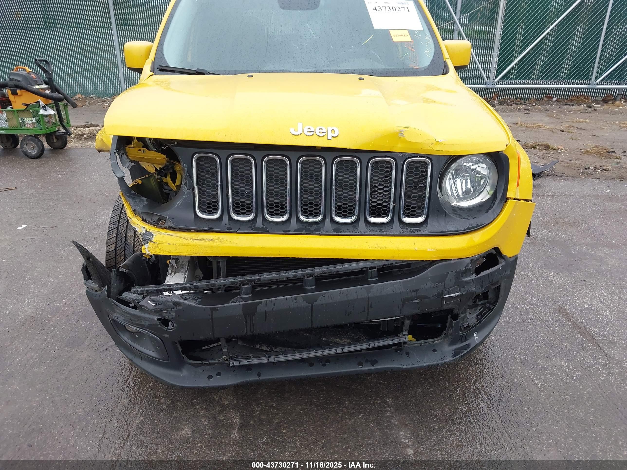 JEEP RENEGADE image 6