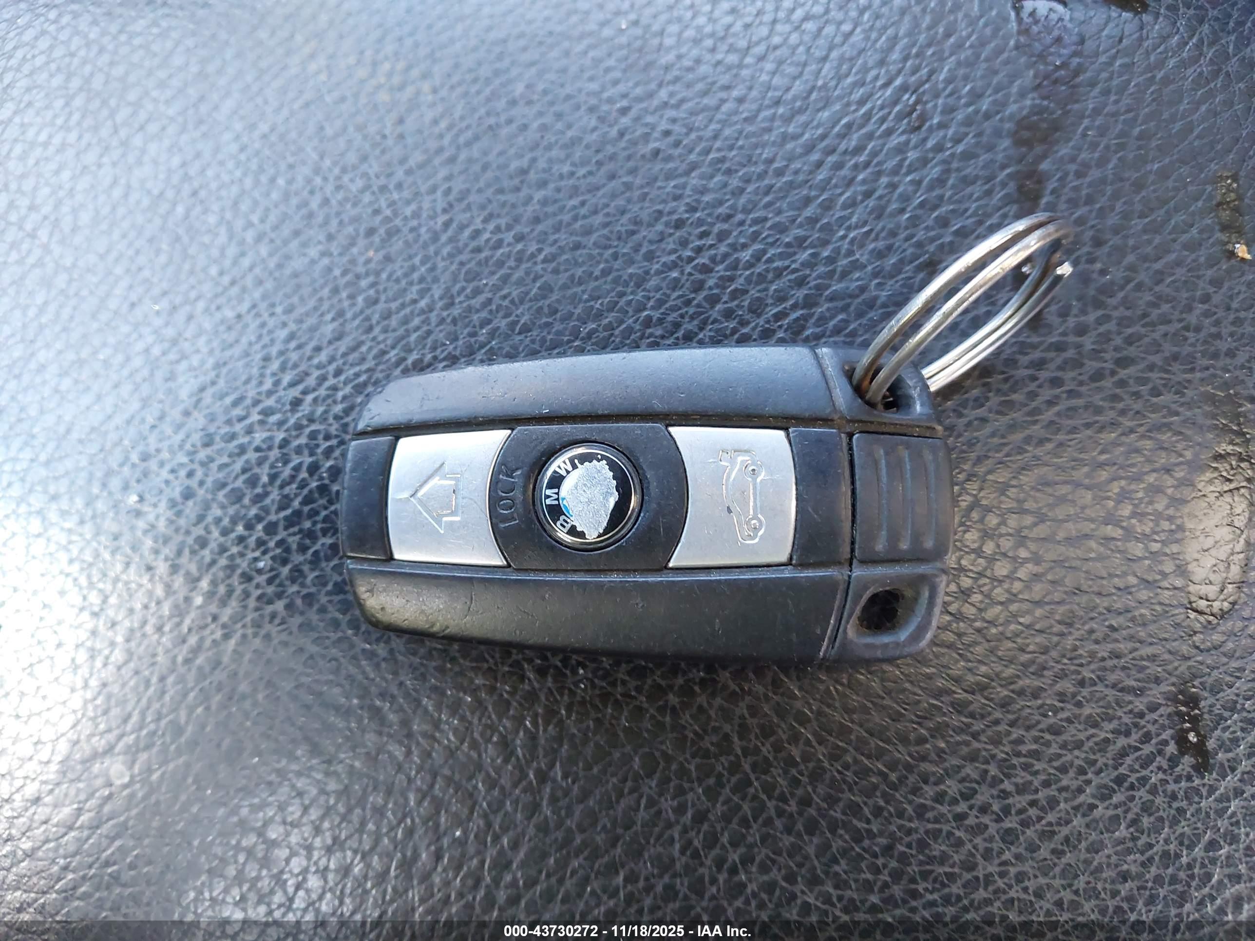 BMW 328XI image 11