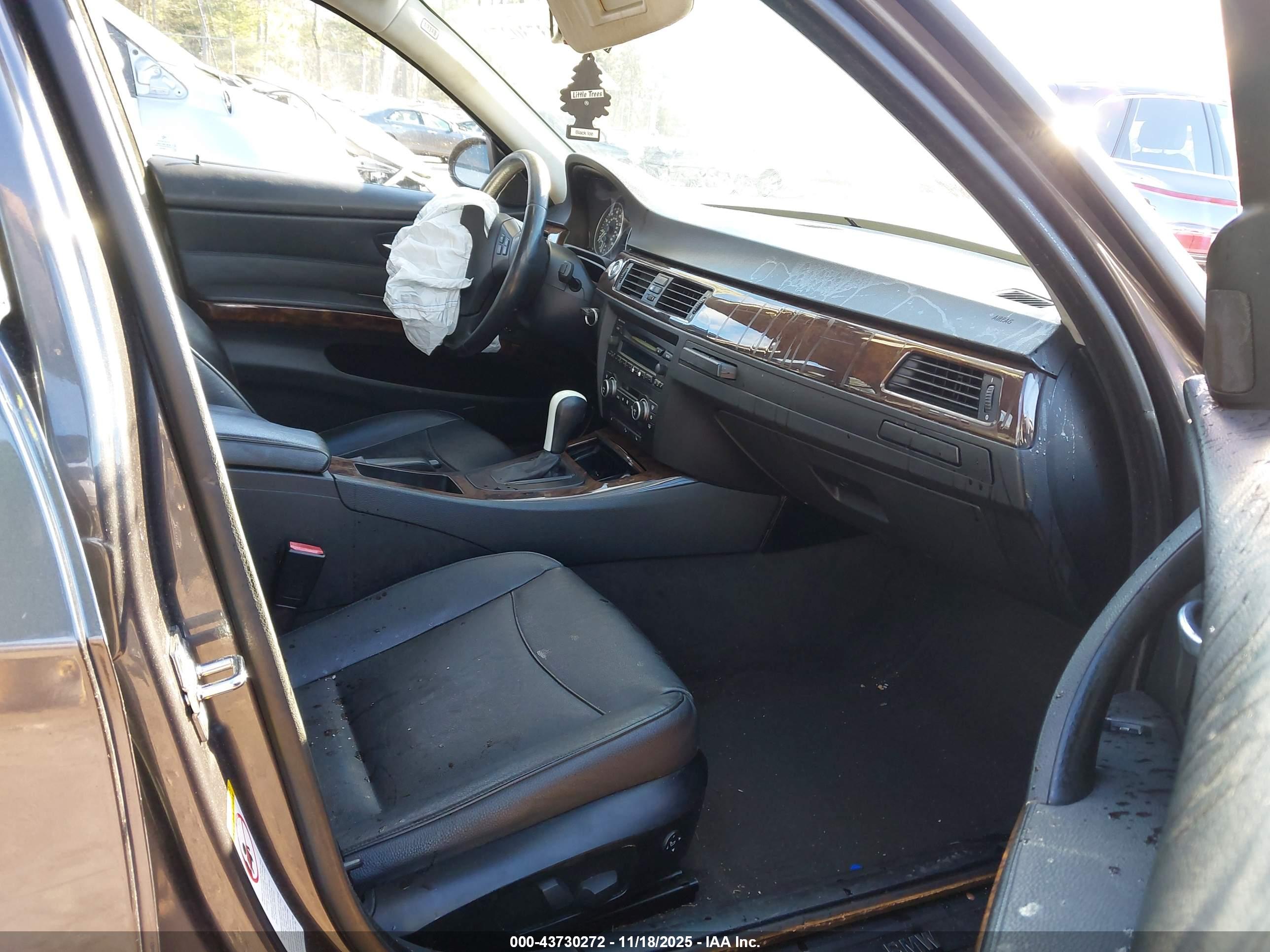 BMW 328XI image 5