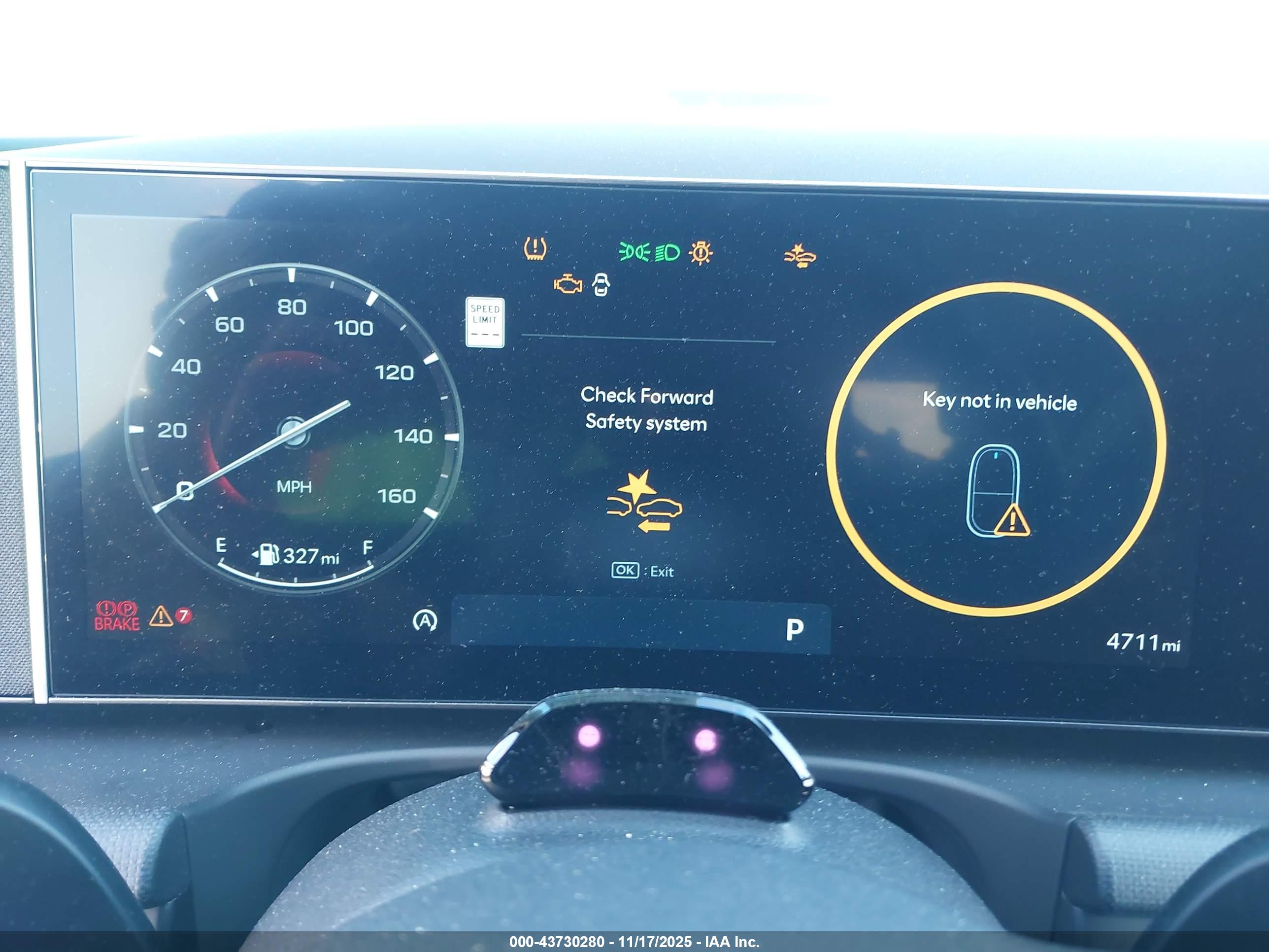 HYUNDAI TUCSON image 7