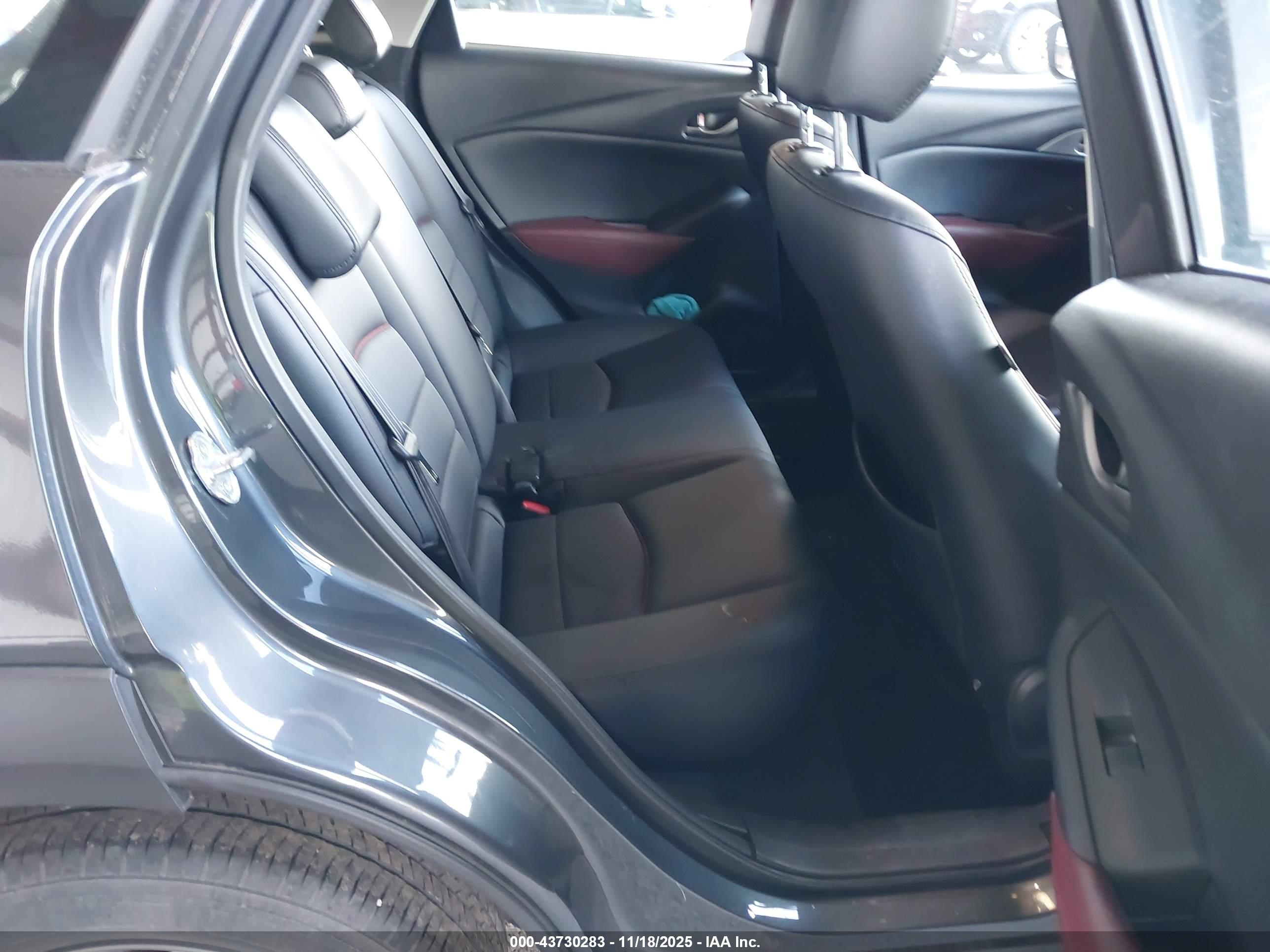 MAZDA CX-3 image 8
