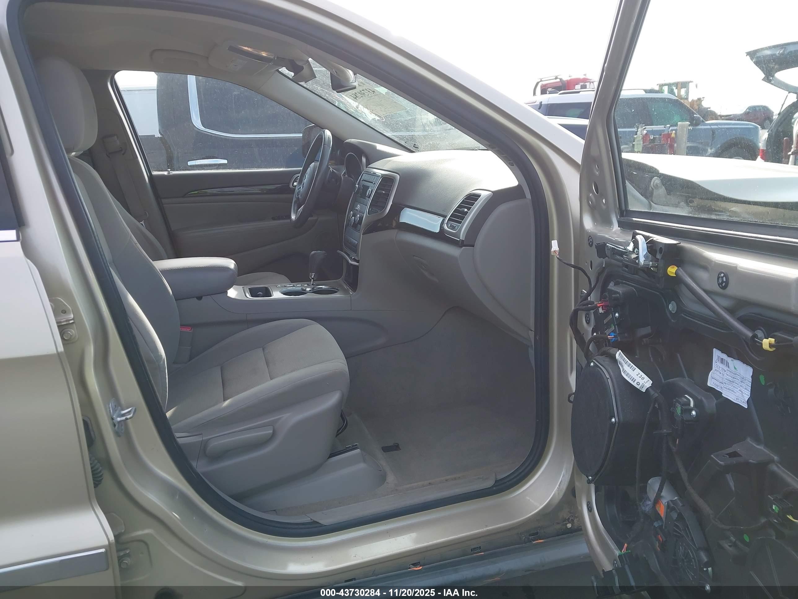 JEEP GRAND image 5
