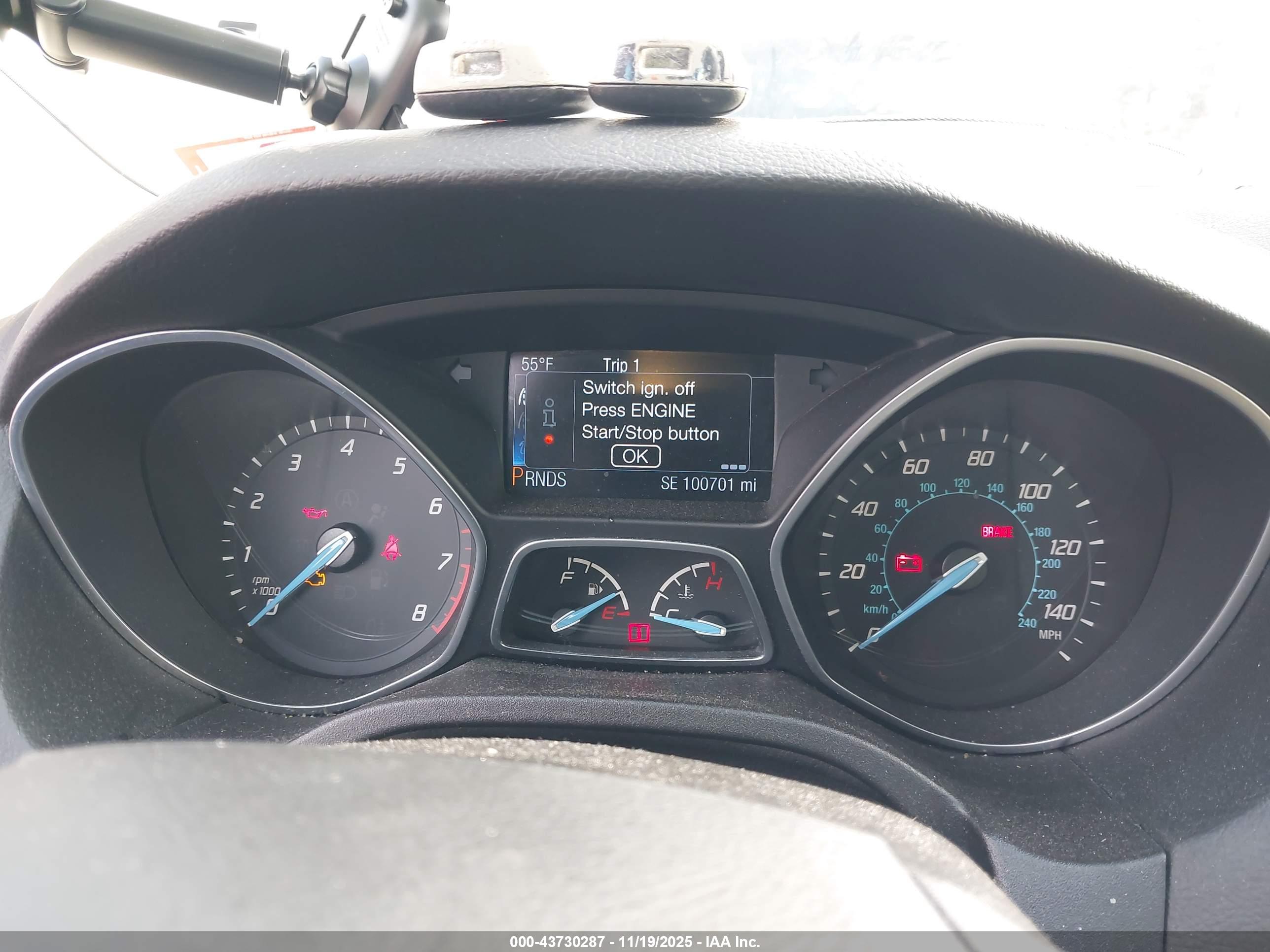 FORD FOCUS image 7