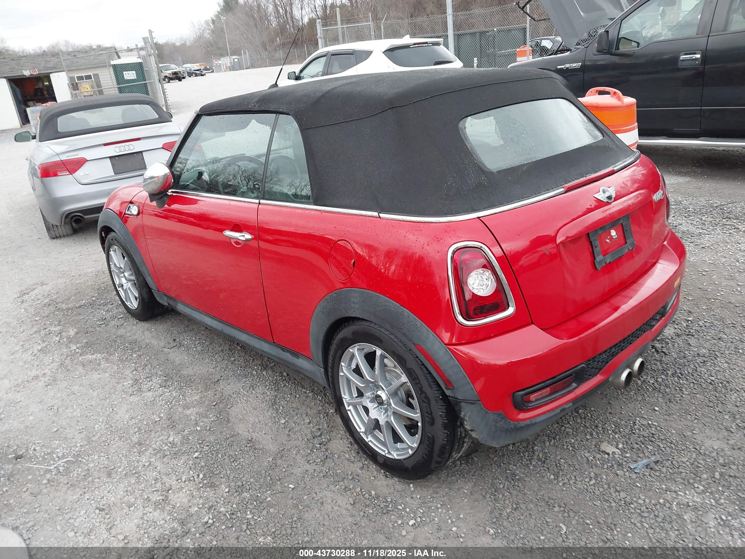 MINI COOPER image 3