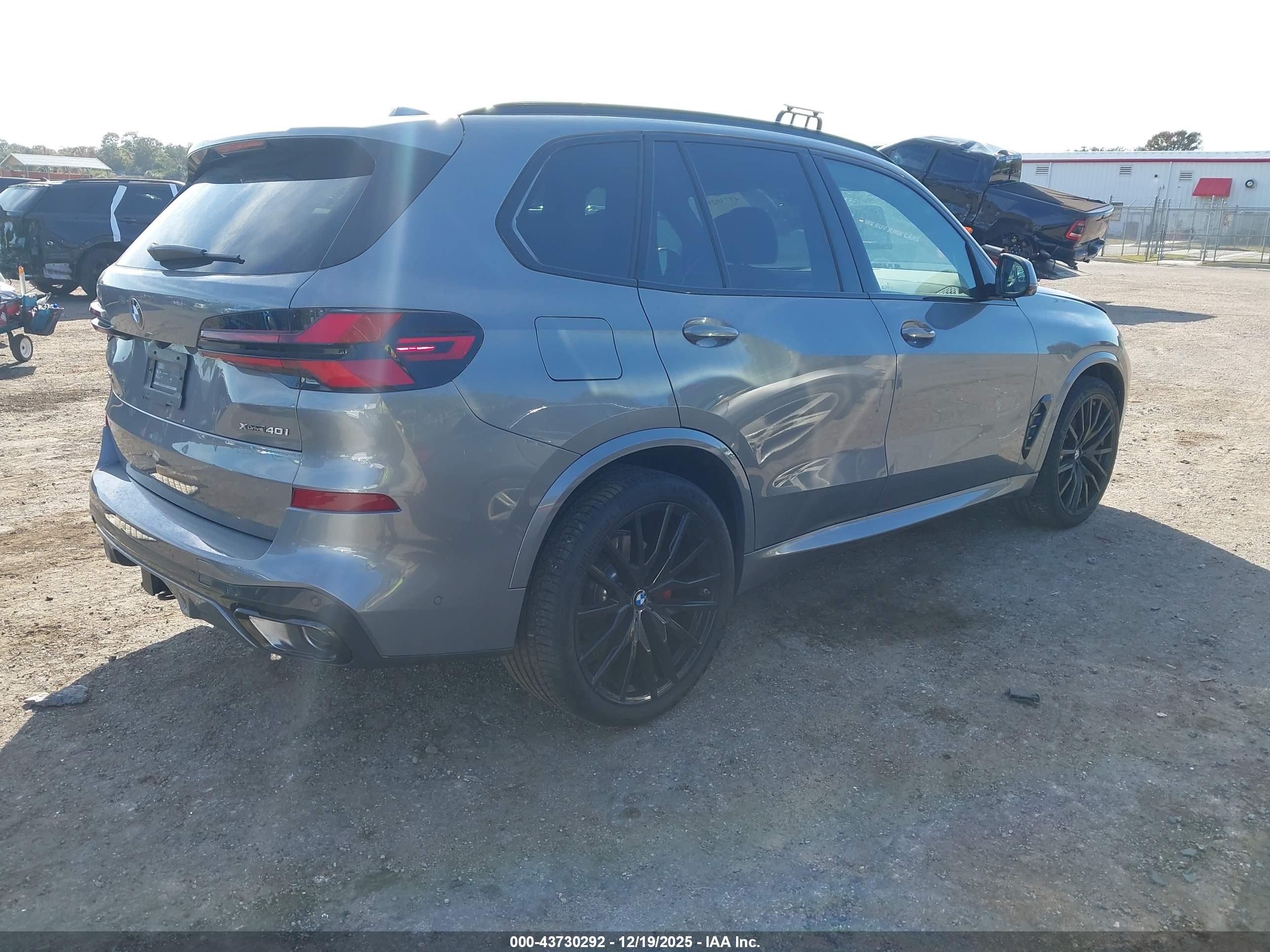 BMW X5 image 4