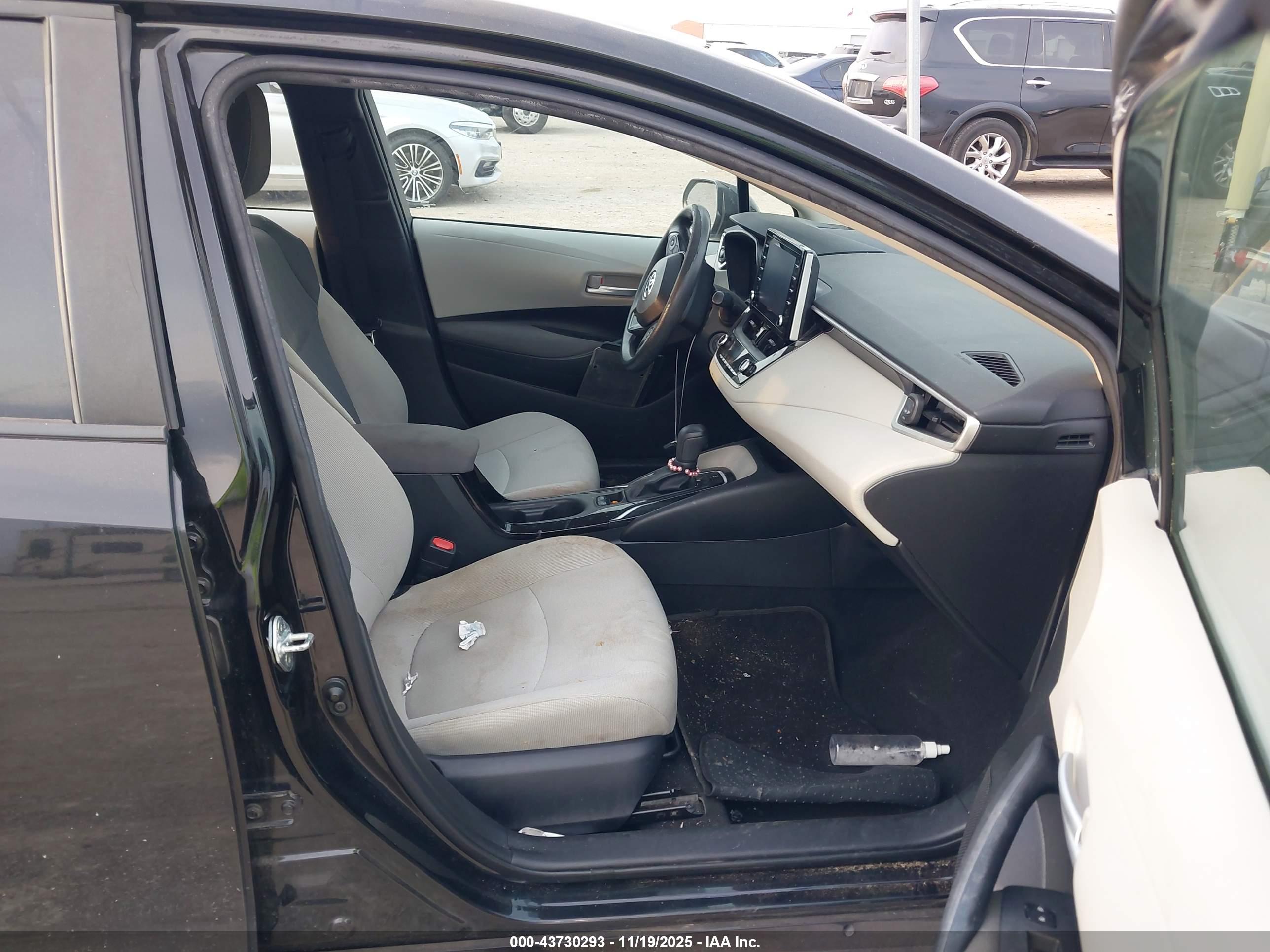 TOYOTA COROLLA image 5