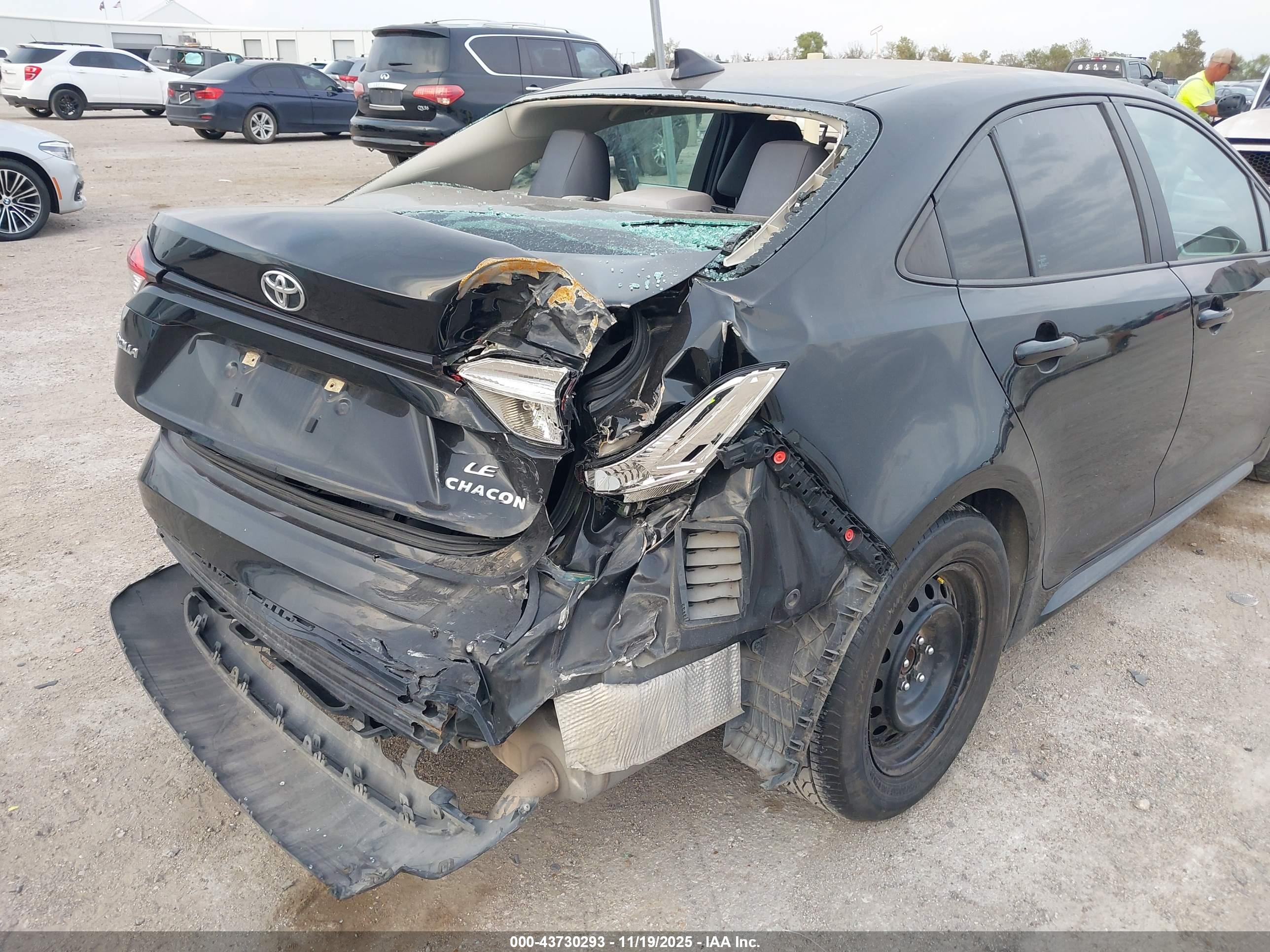 TOYOTA COROLLA image 6