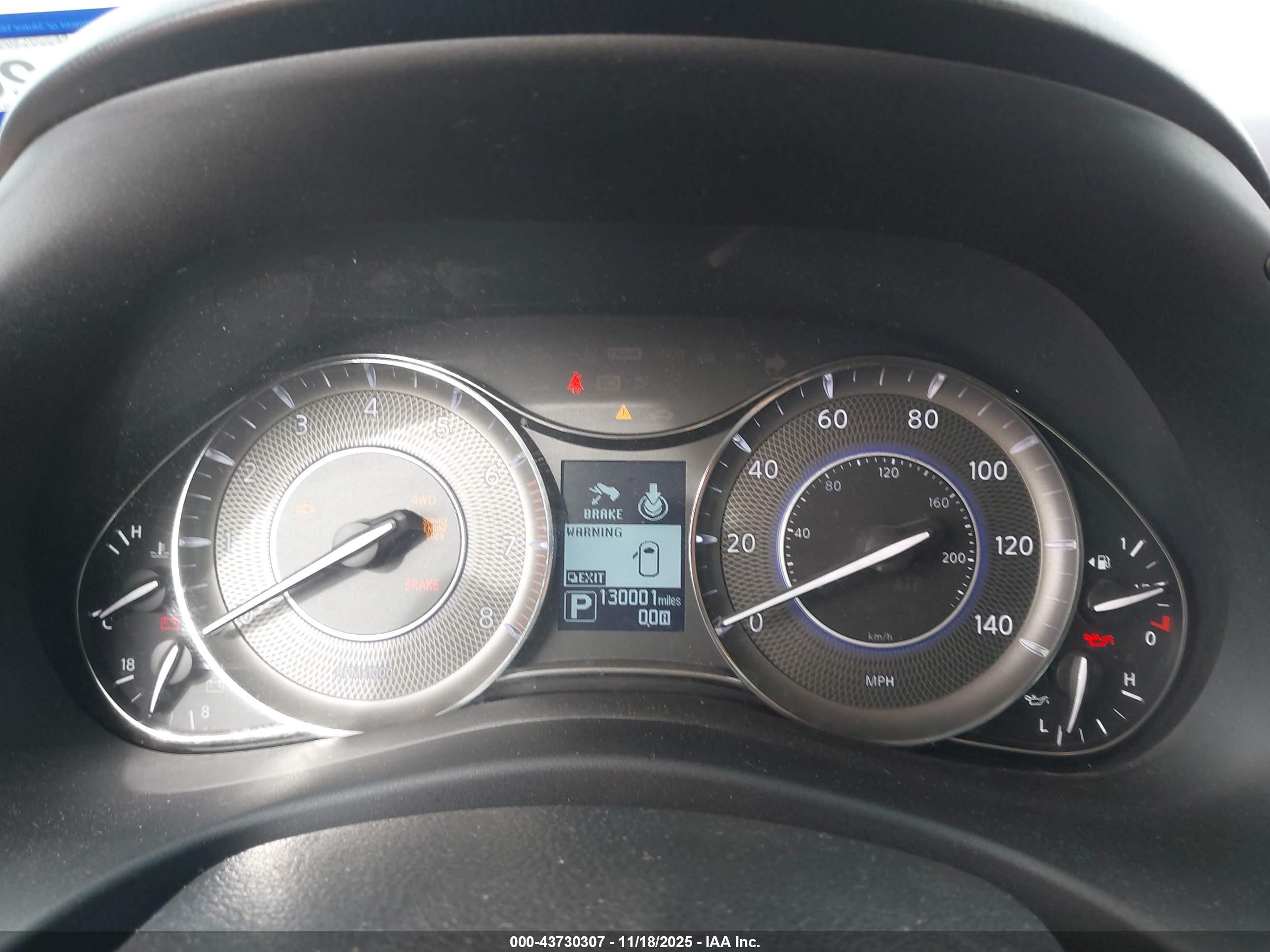 INFINITI QX80 image 7