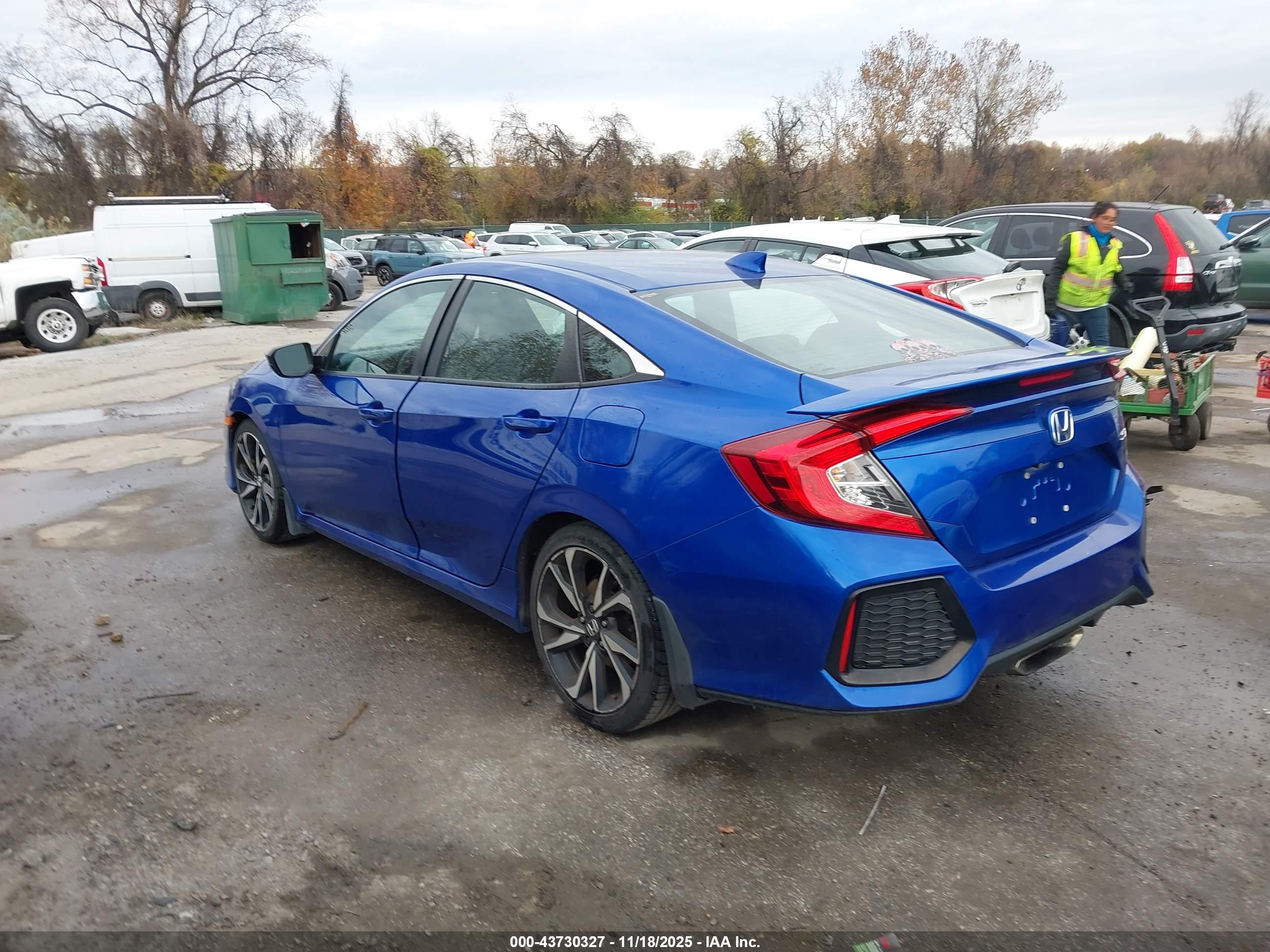 HONDA CIVIC image 3